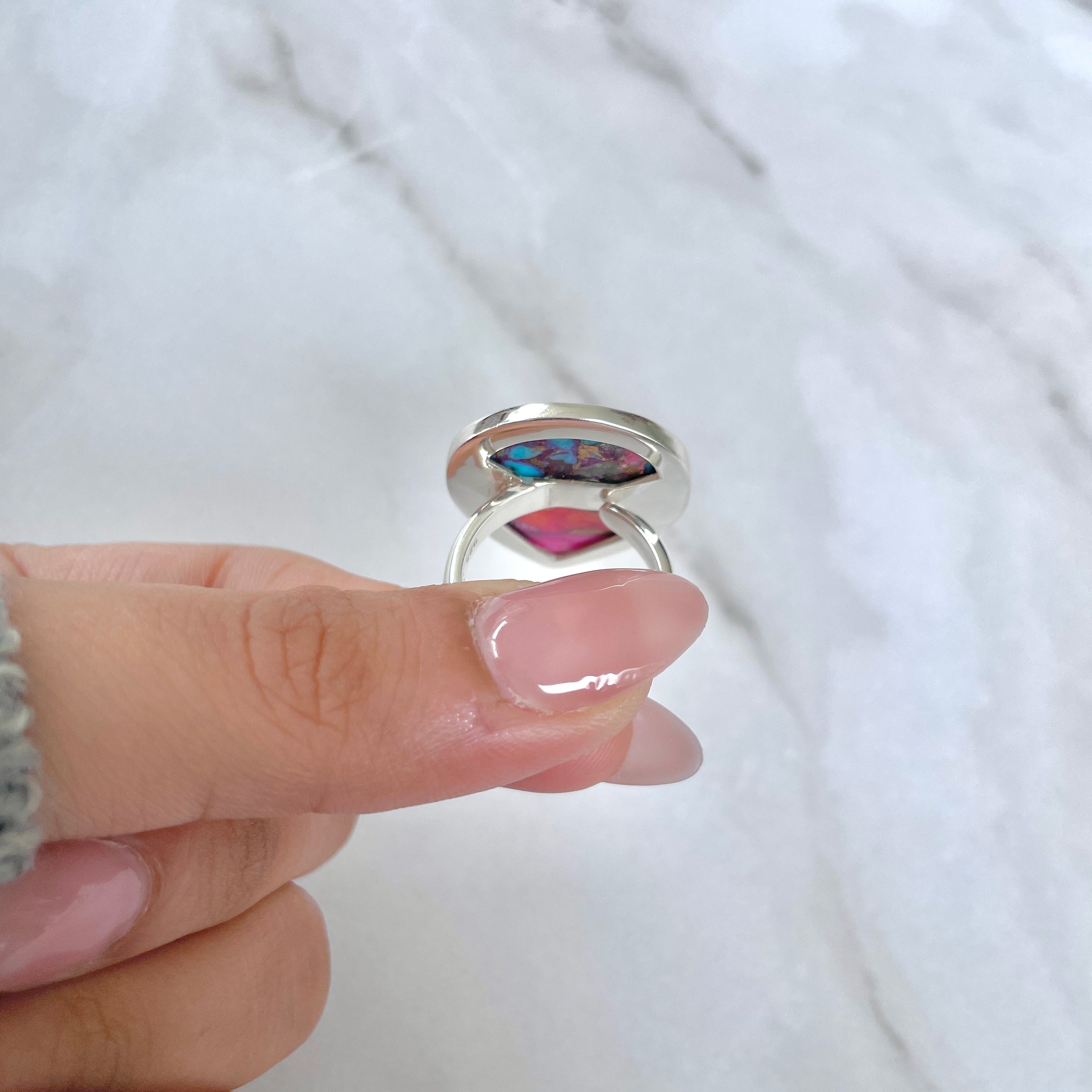 Spiny Oyster Turquoise Ring-(TRO-R-117.)