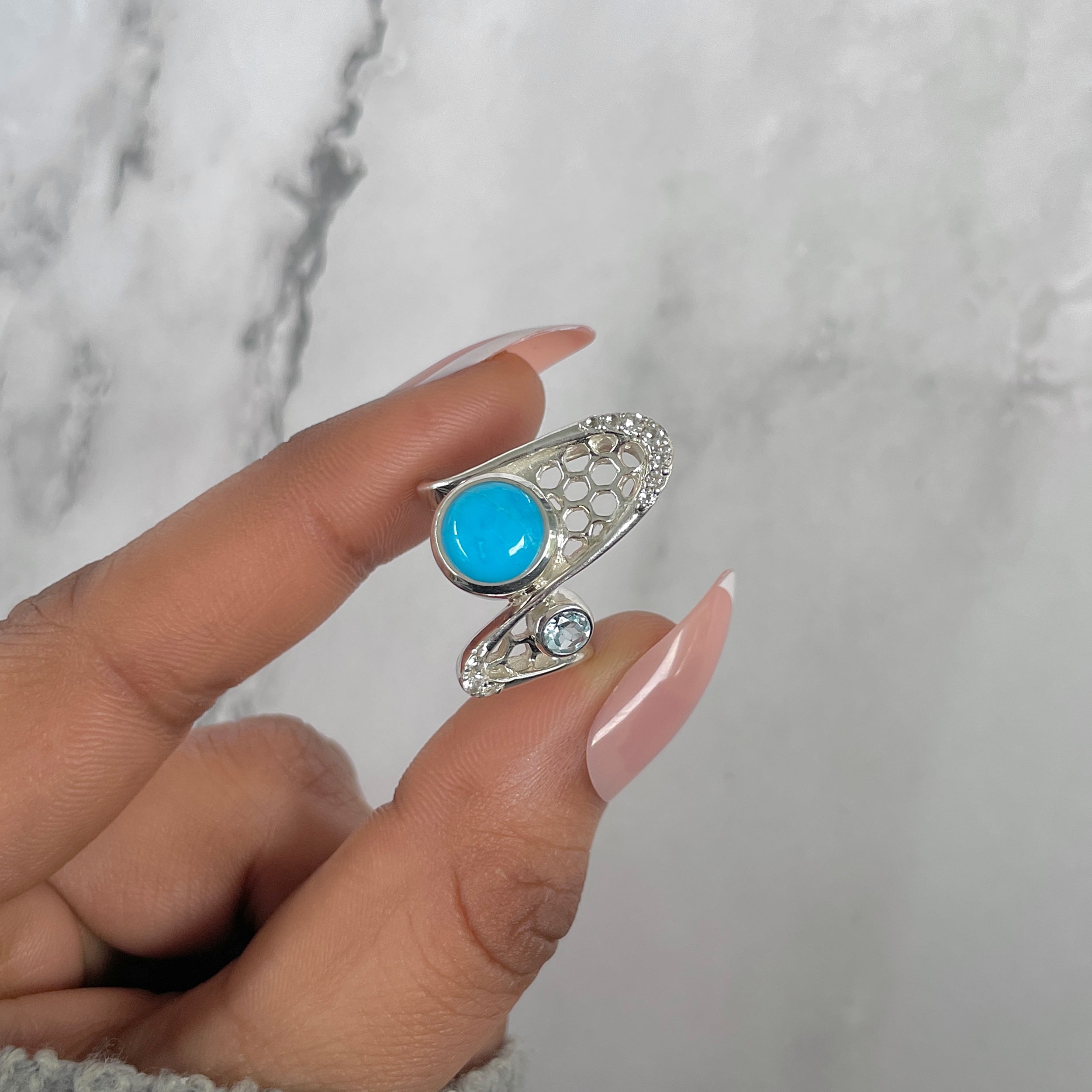 Turquoise Ring-(TRQ-RDR-256.)