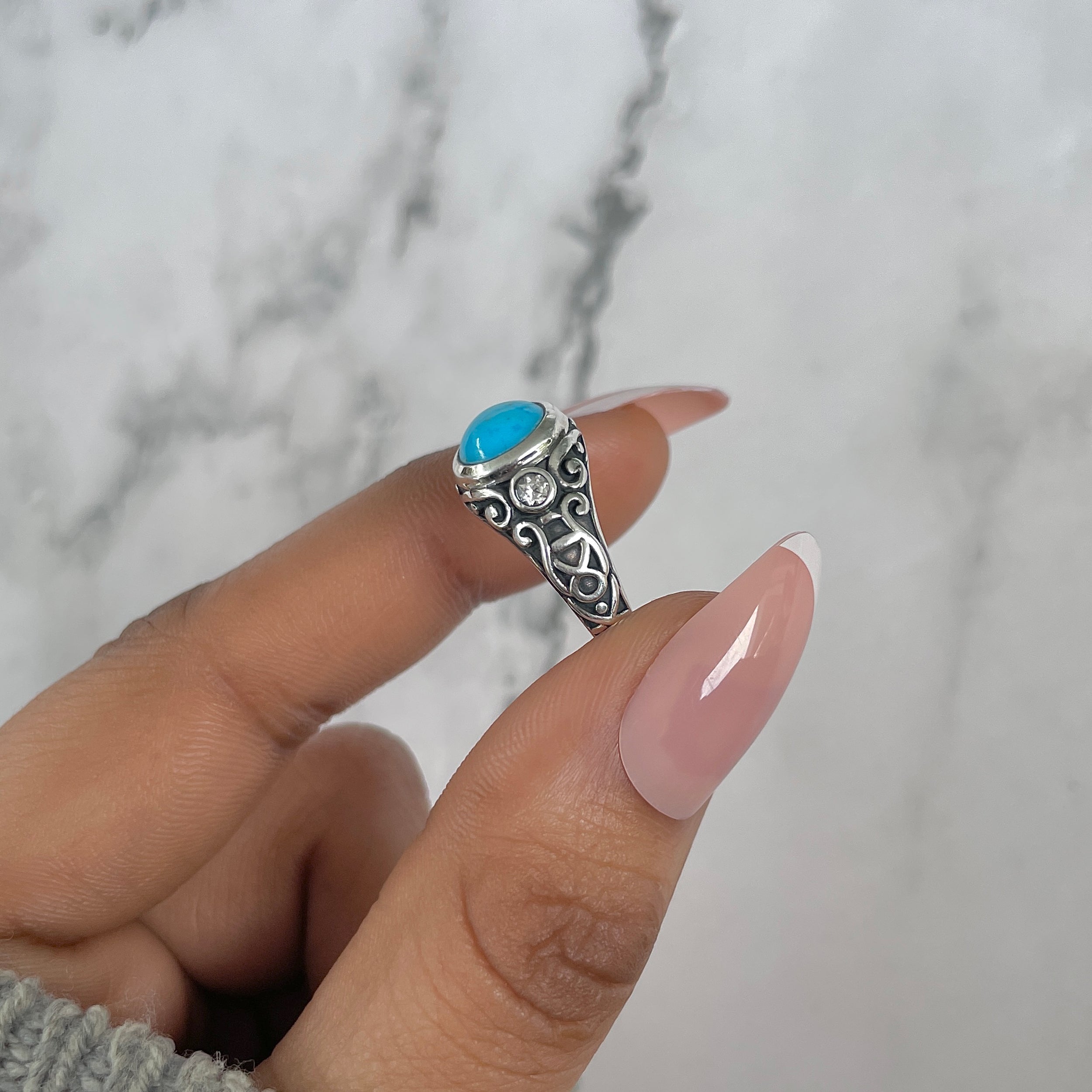 Turquoise Ring-(TRQ-RDR-330.)