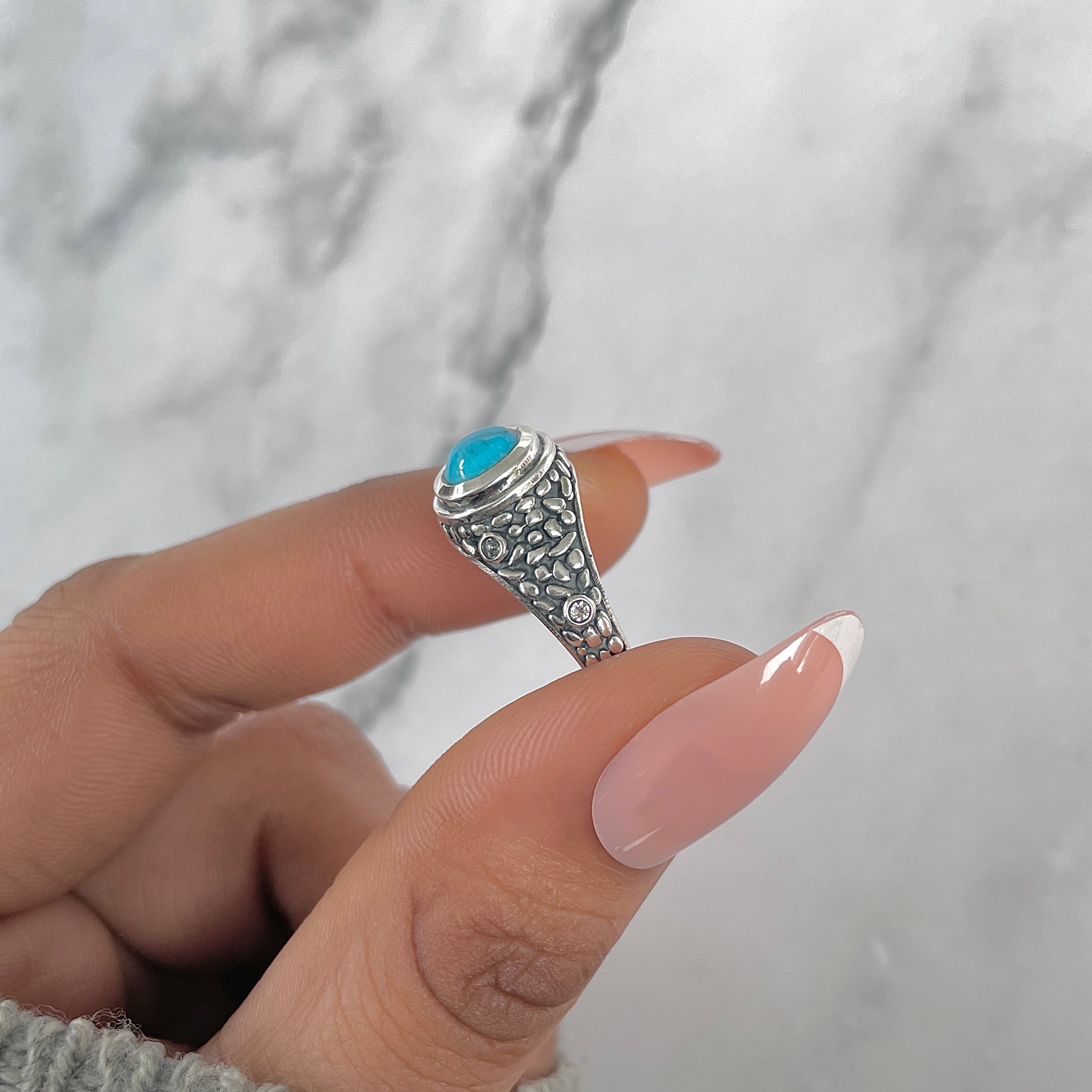 Turquoise Ring-(TRQ-RDR-338.)