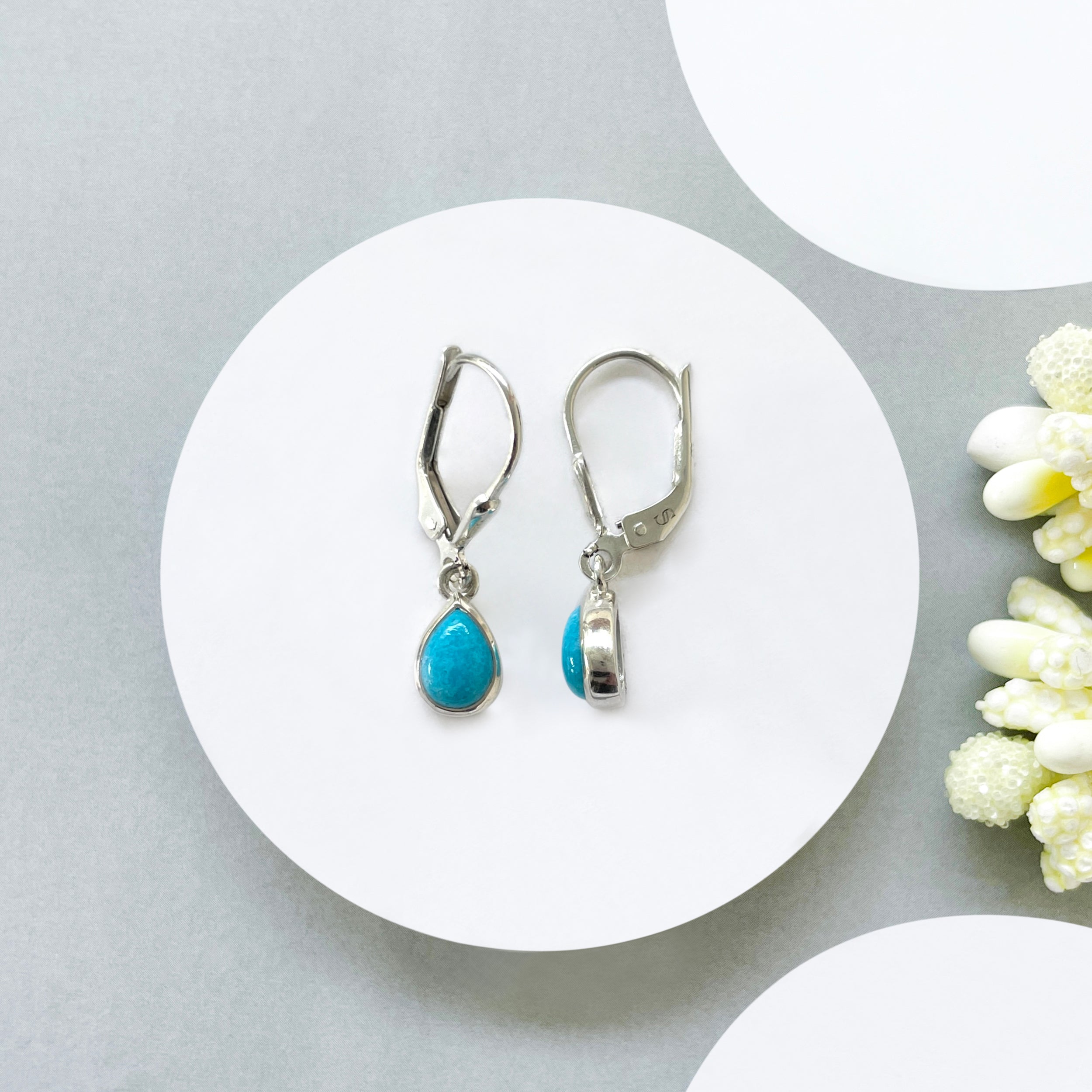 Turquoise Leverback Earrings-(TRQ-SE-1109.)