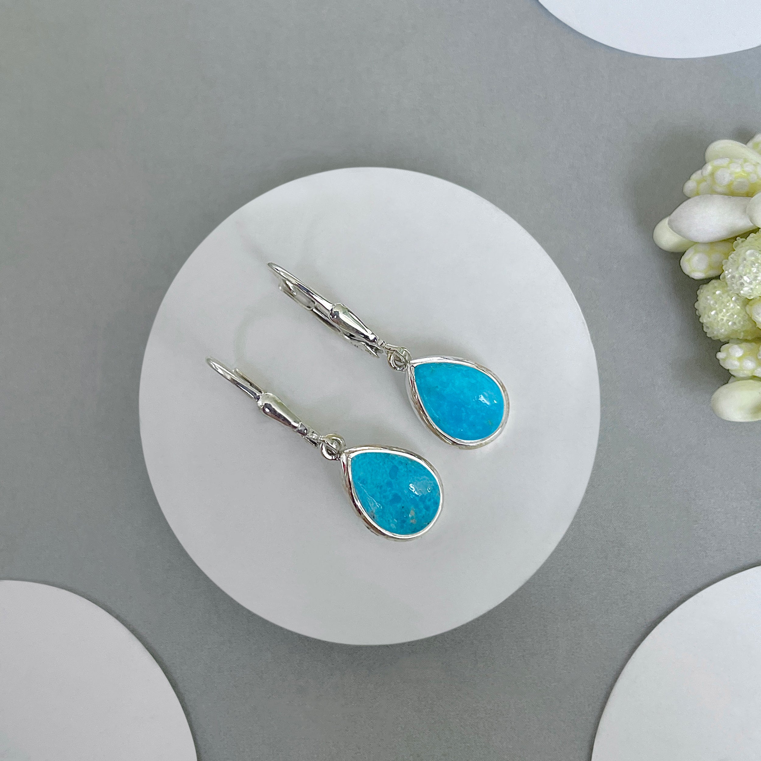 Turquoise Leverback Earring-(TRQ-SE-558.)