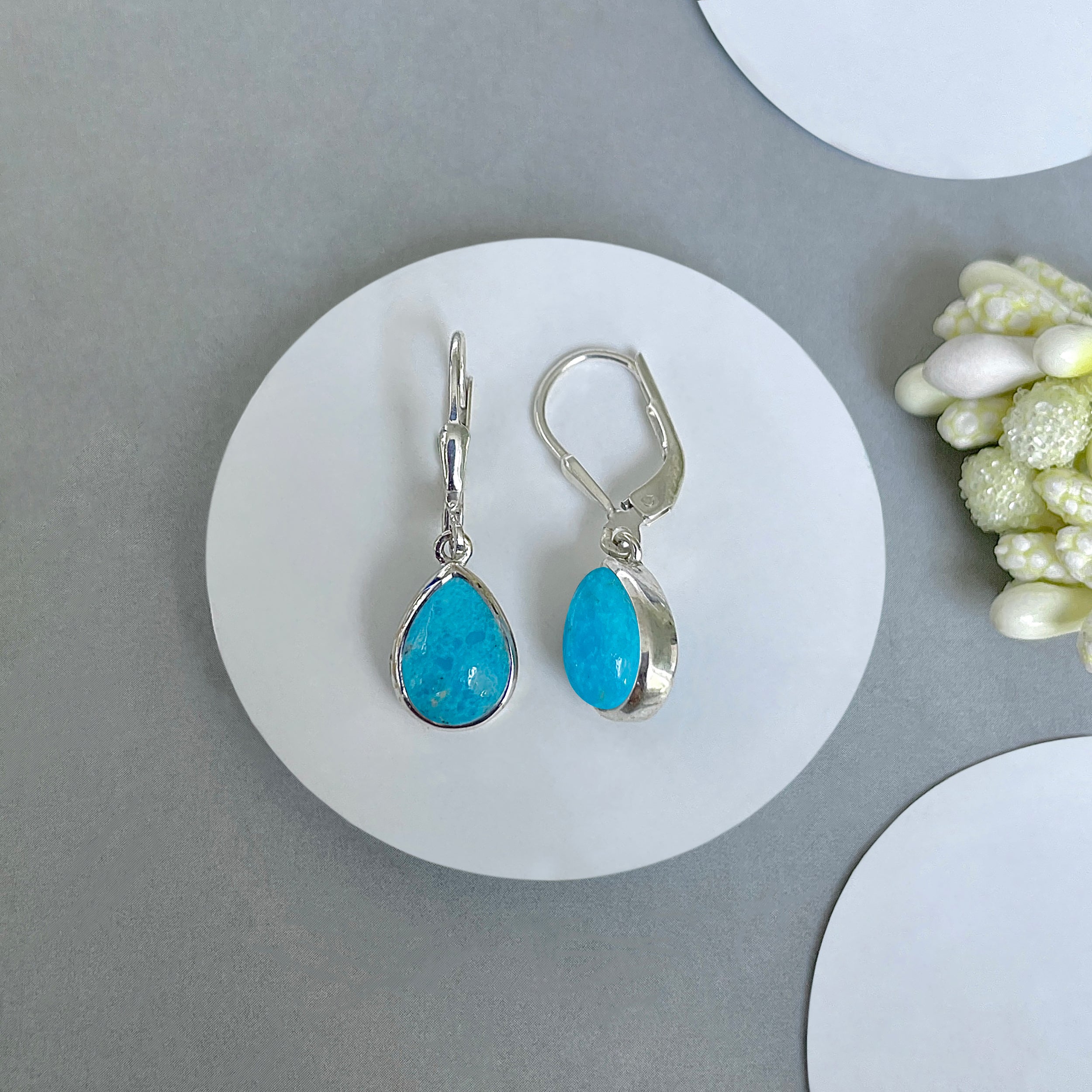 Turquoise Leverback Earring-(TRQ-SE-558.)