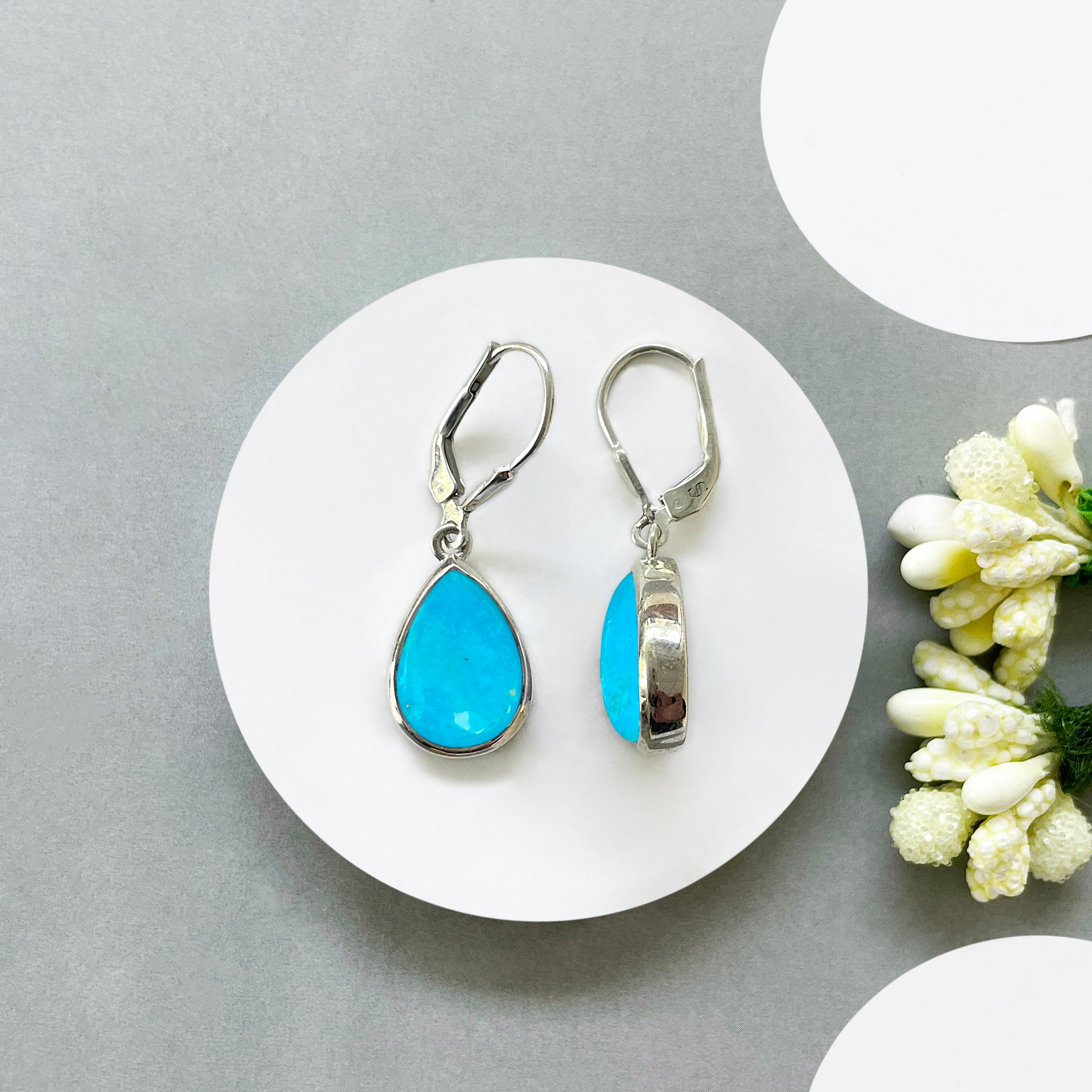 Turquoise Leverback Earring-(TRQ-SE-731.)