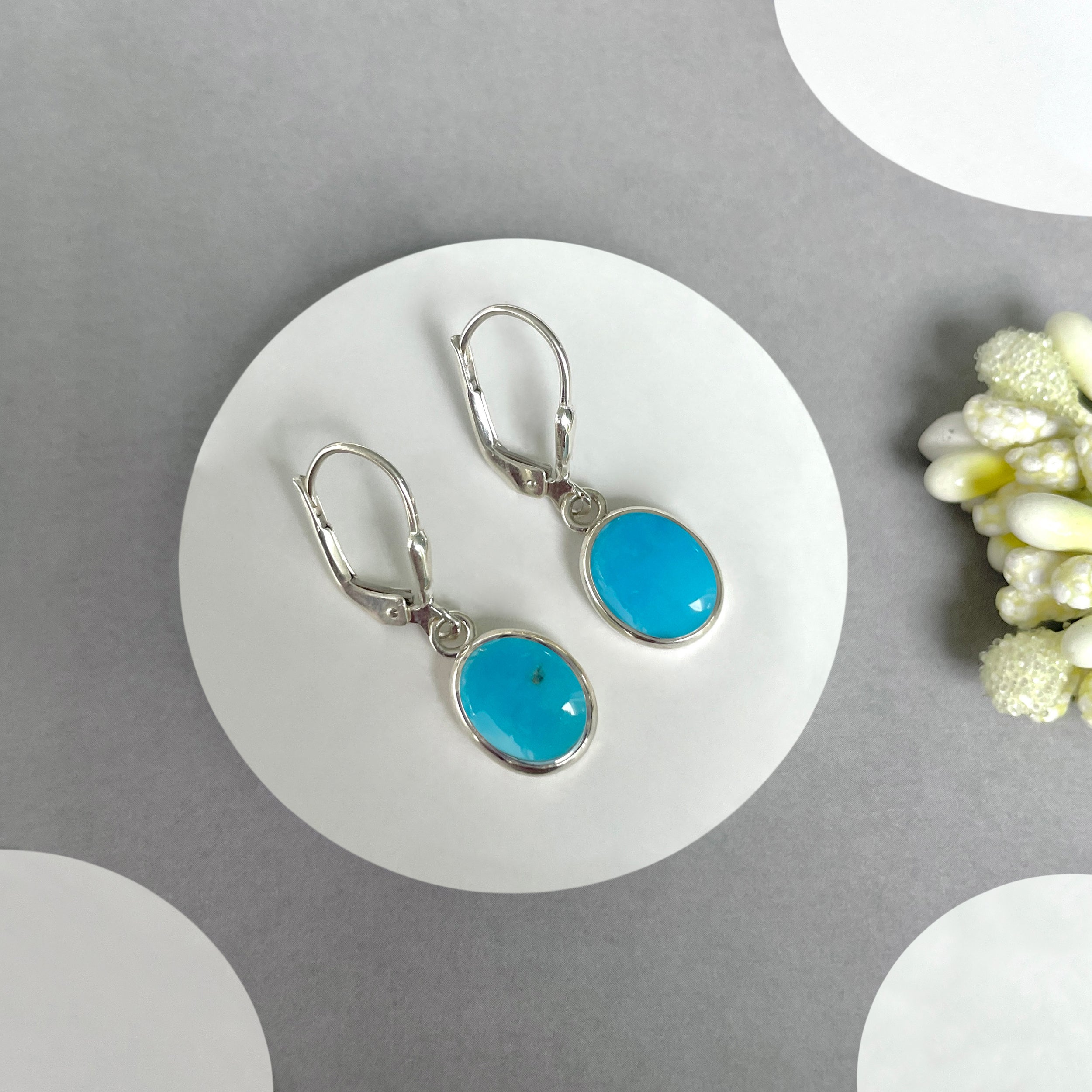 Turquoise Leverback Earrings-(TRQ-SE-829.)