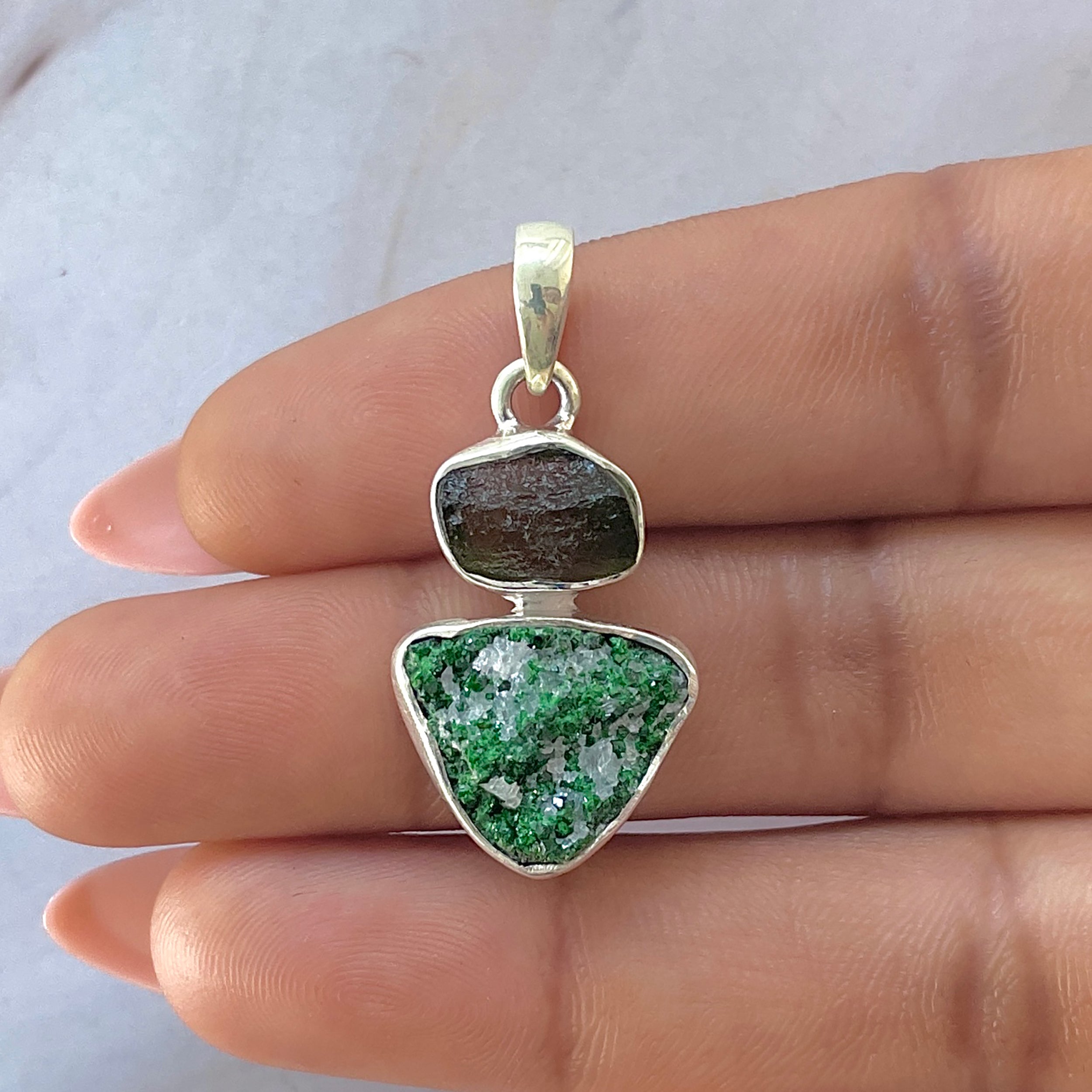 Uvarovite Pendant-(UVR-P-106.)
