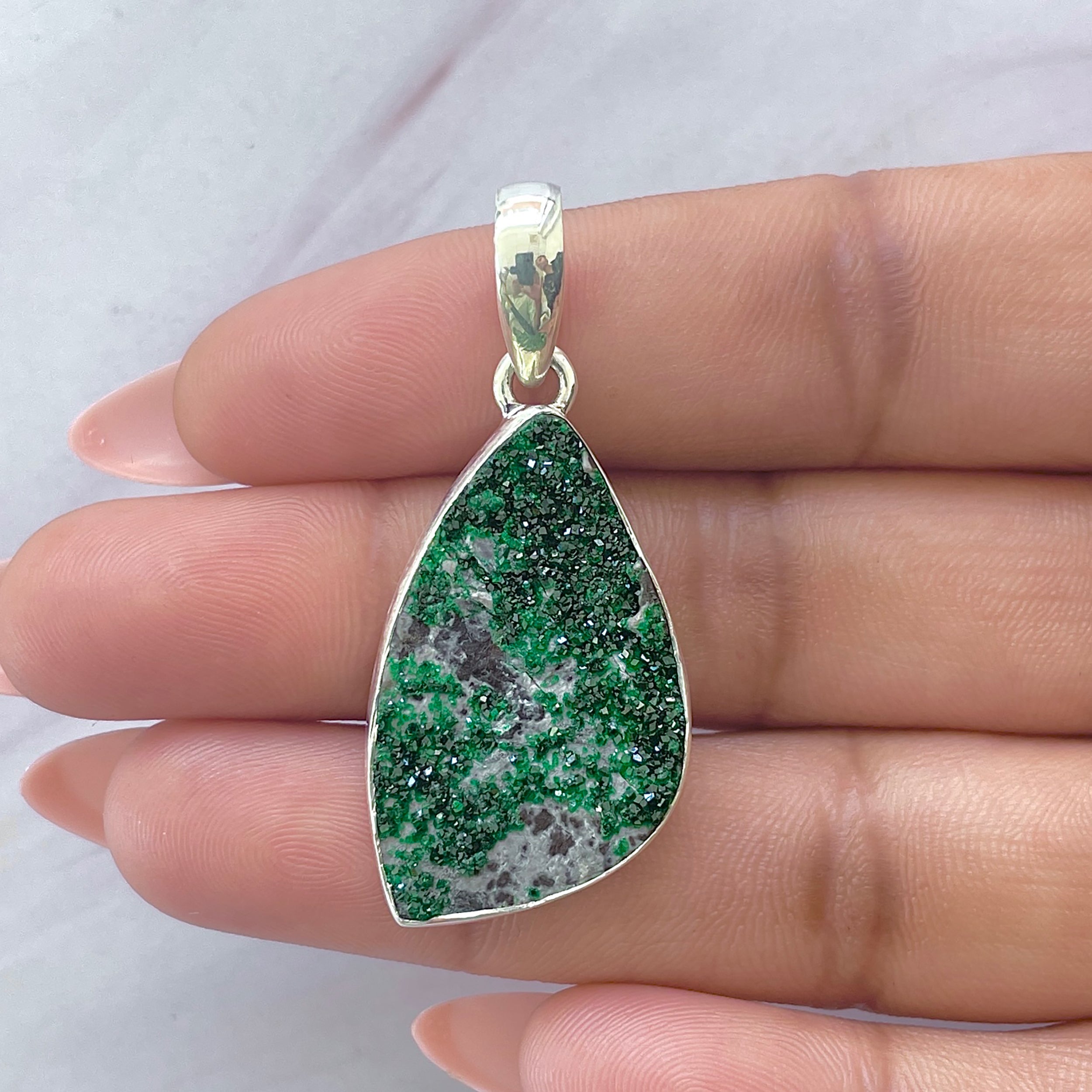 Uvarovite Pendant-(UVR-P-111.)