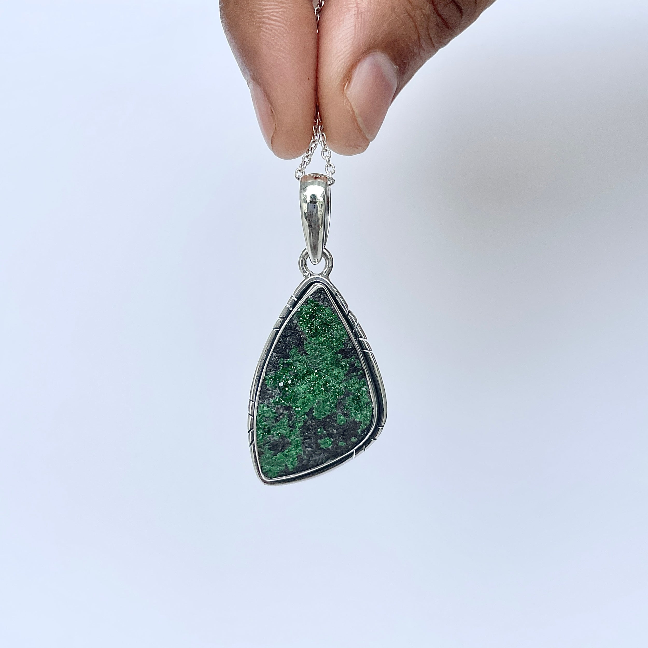 Uvarovite Pendant-(UVR-P-115.)