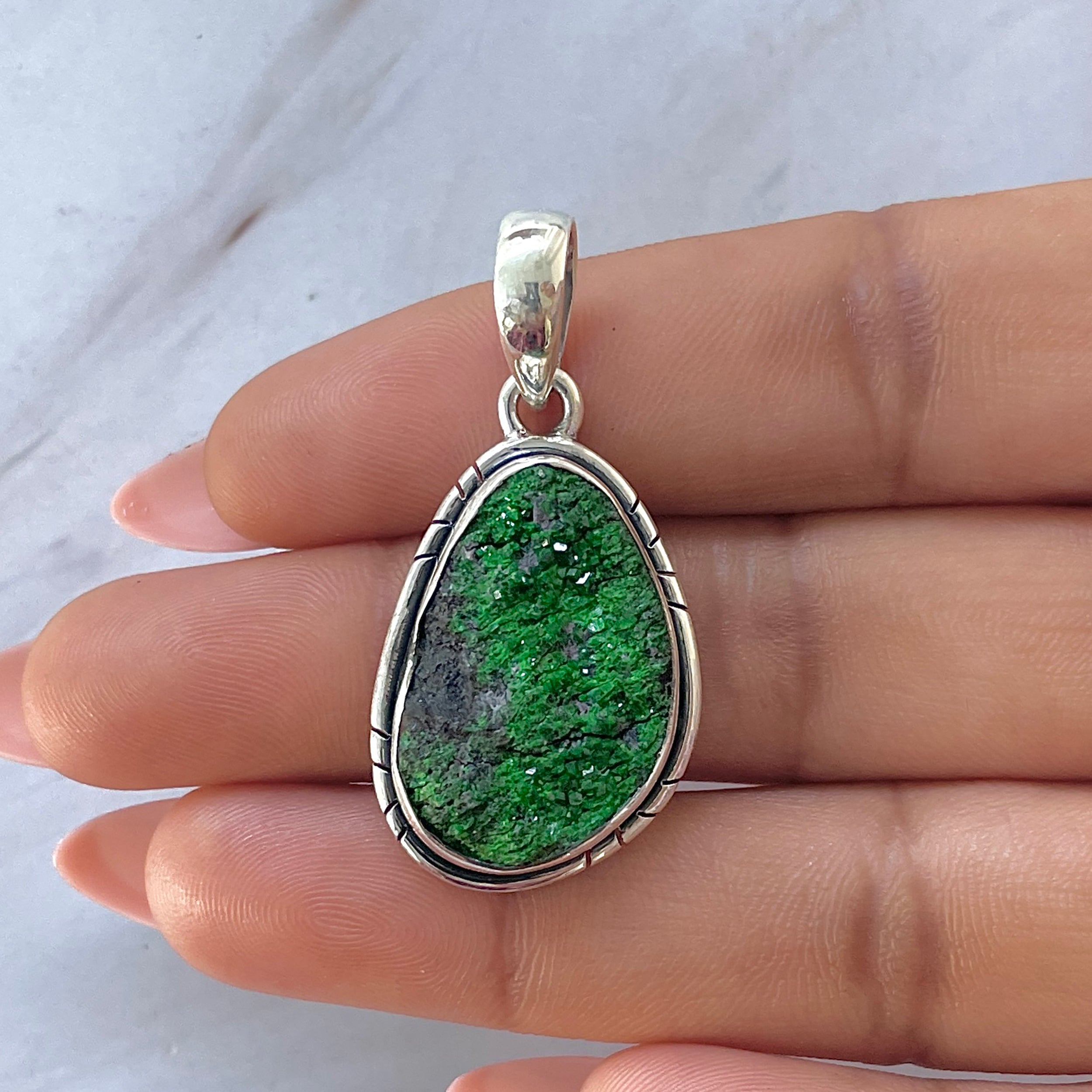 Uvarovite Pendant-(UVR-P-126.)