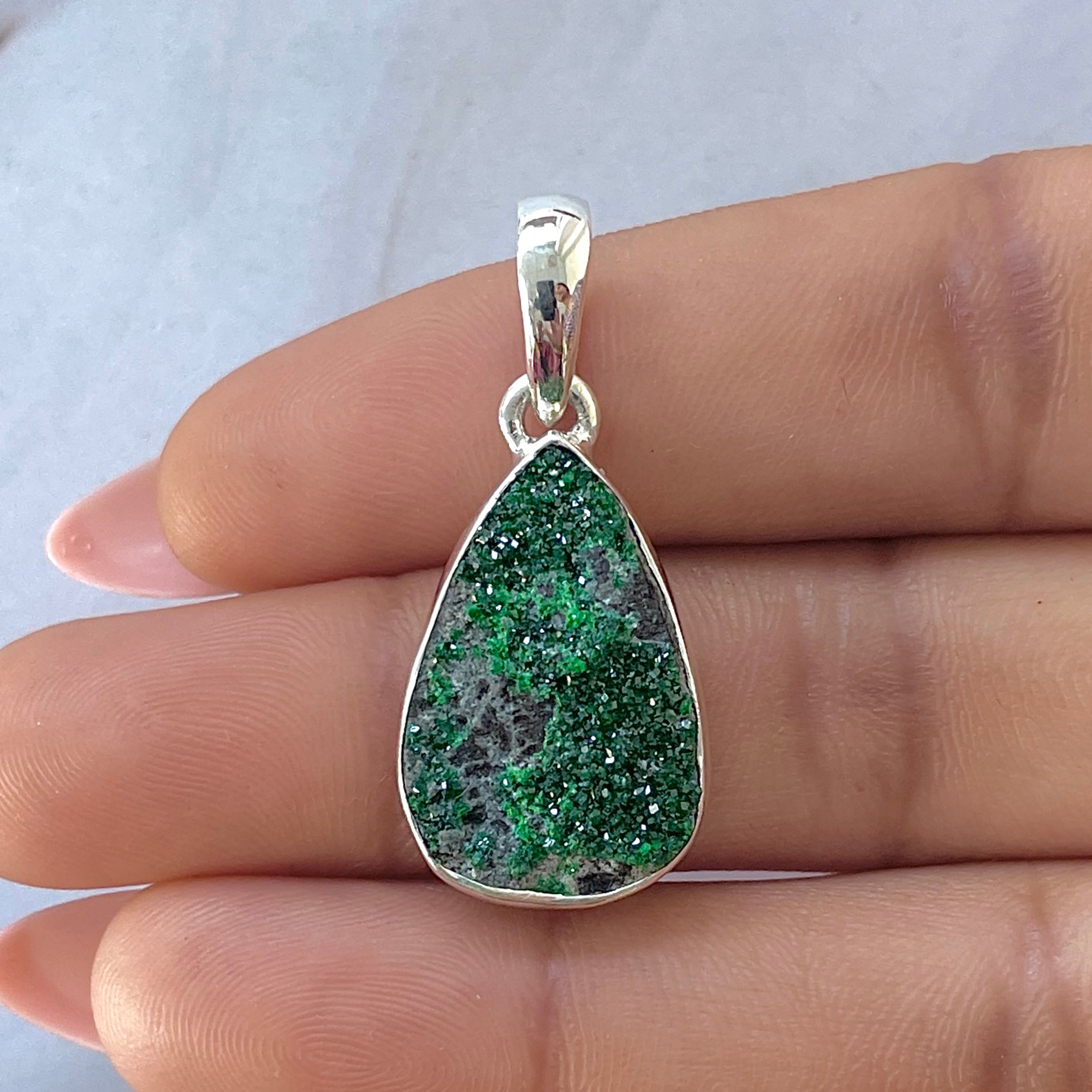 Uvarovite Pendant-(UVR-P-127.)