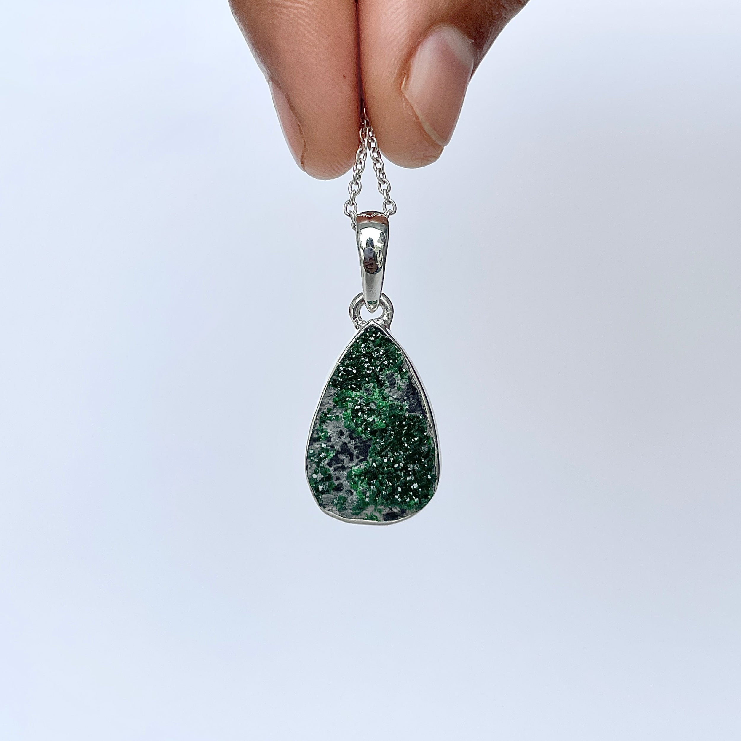 Uvarovite Pendant-(UVR-P-127.)