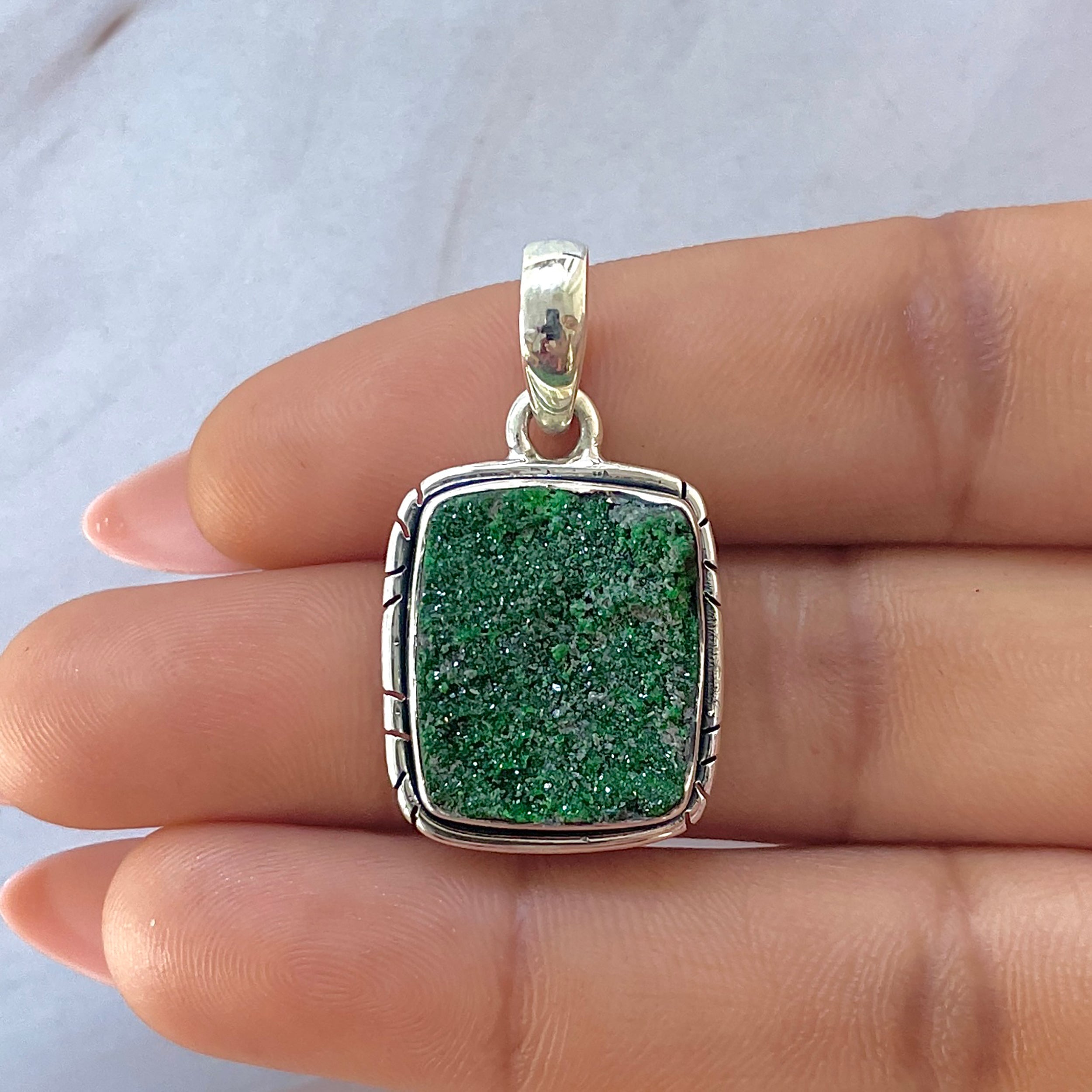 Uvarovite Pendant-(UVR-P-141.)