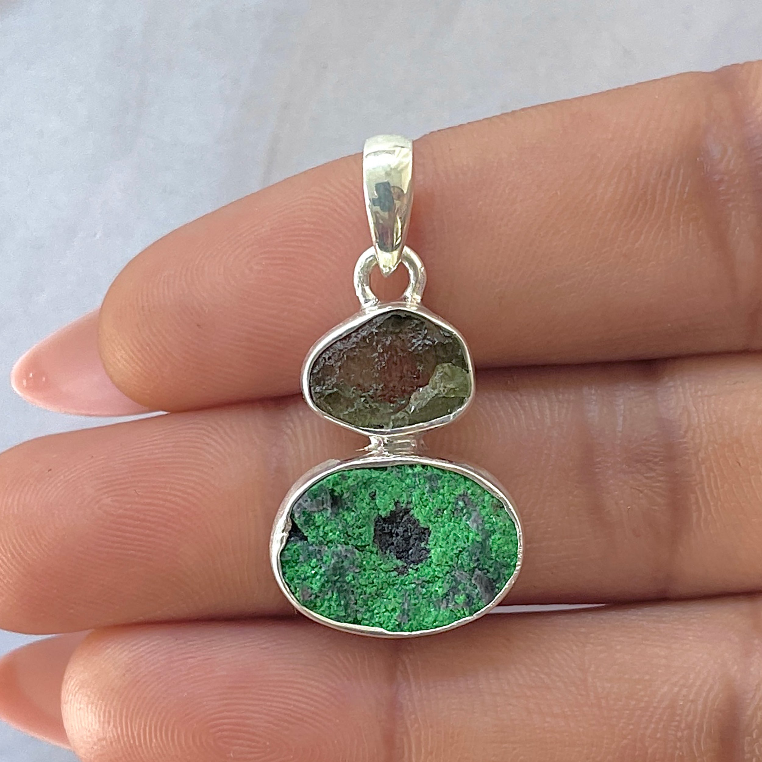 Uvarovite Pendant-(UVR-P-87.)