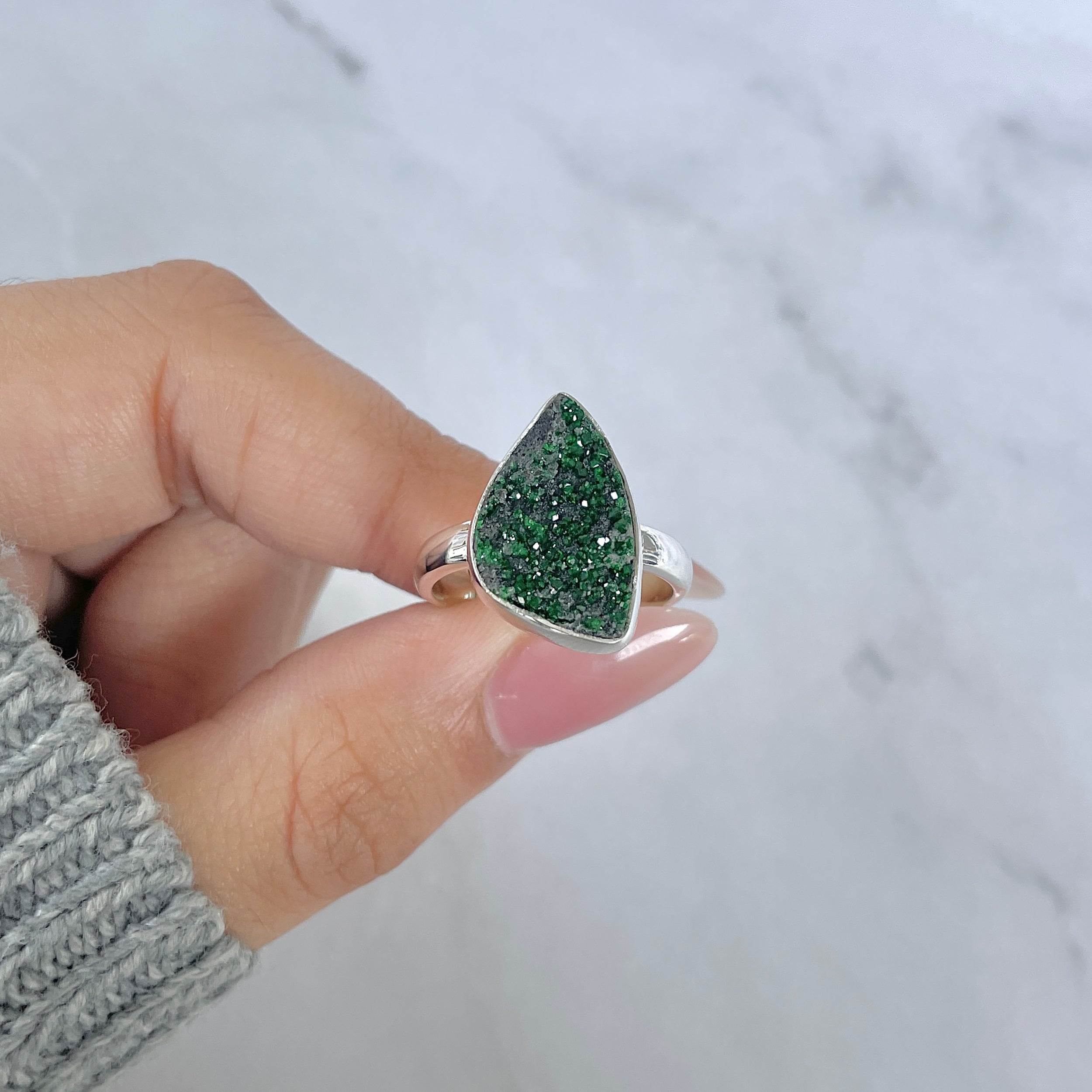 Uvarovite Ring-(UVR-R-101.)