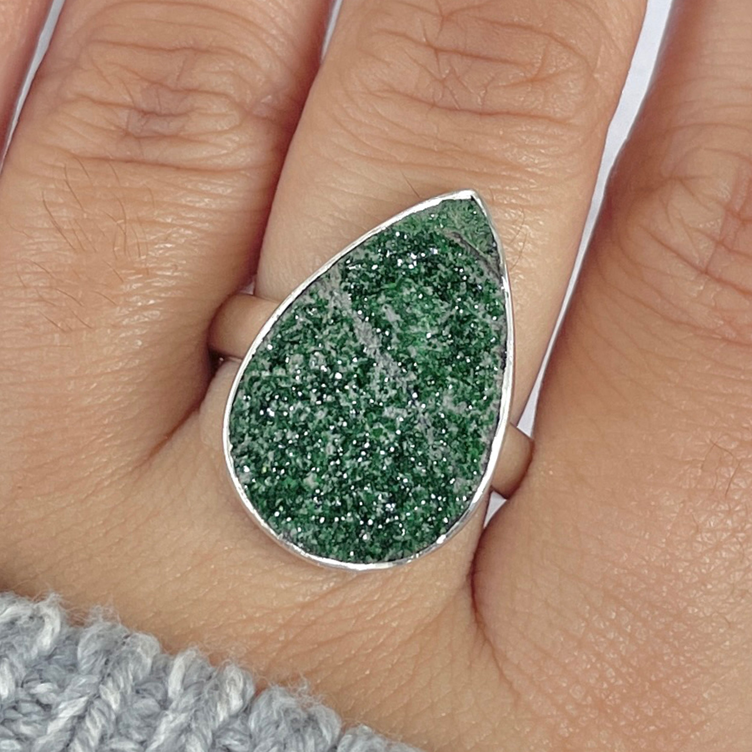 Uvarovite Ring-(UVR-R-106.)