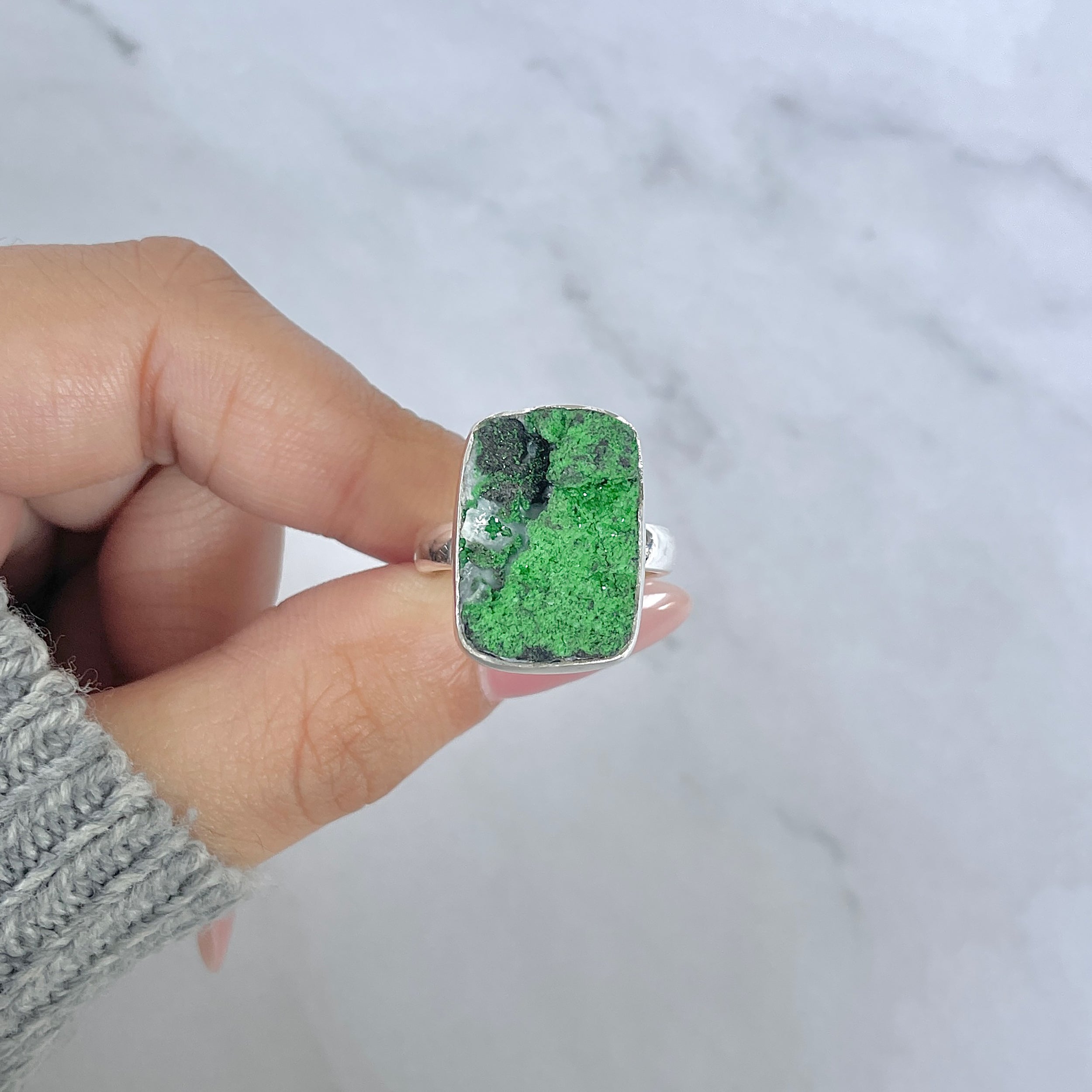 Uvarovite Ring-(UVR-R-108.)