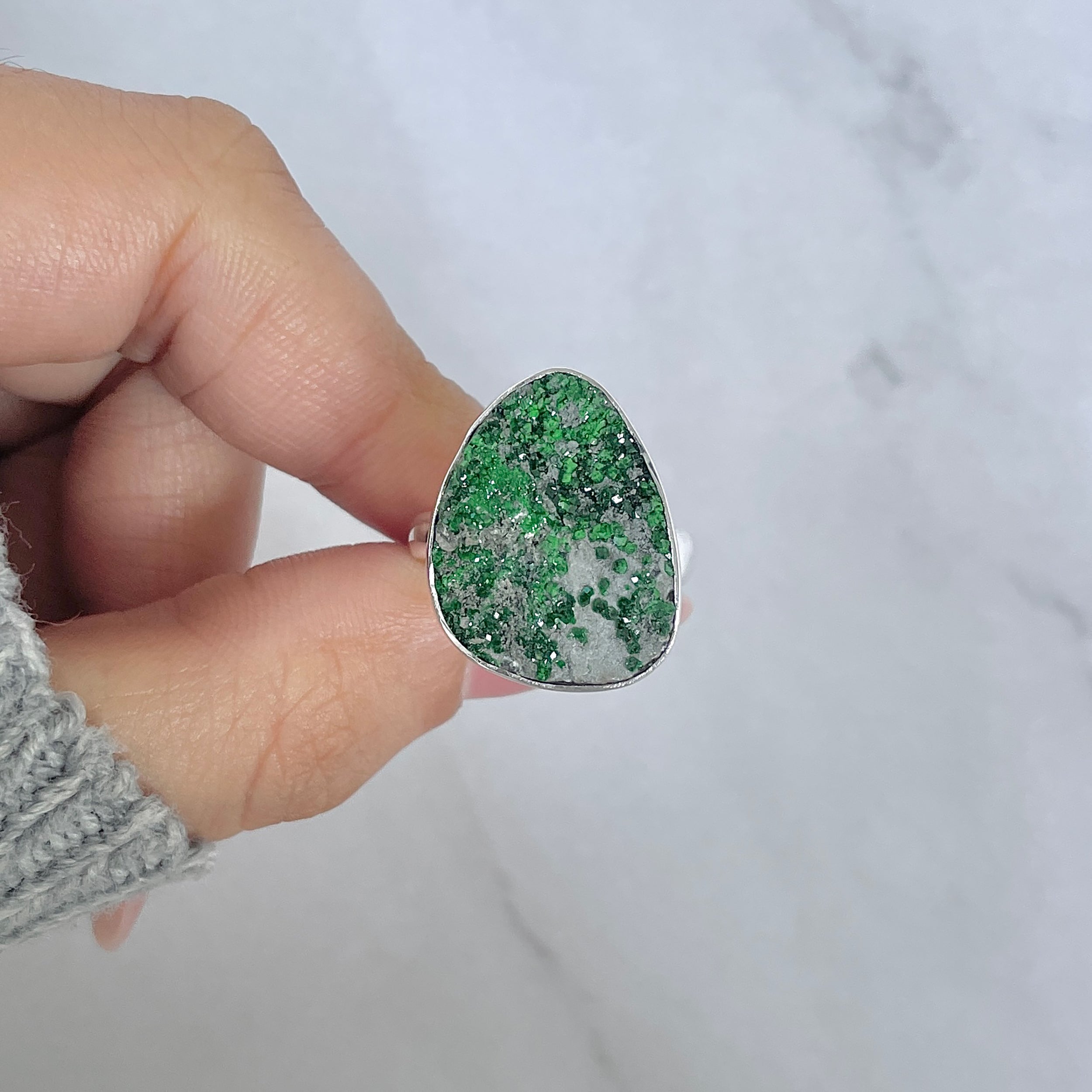 Uvarovite Adjustable Ring-(UVR-R-114.)