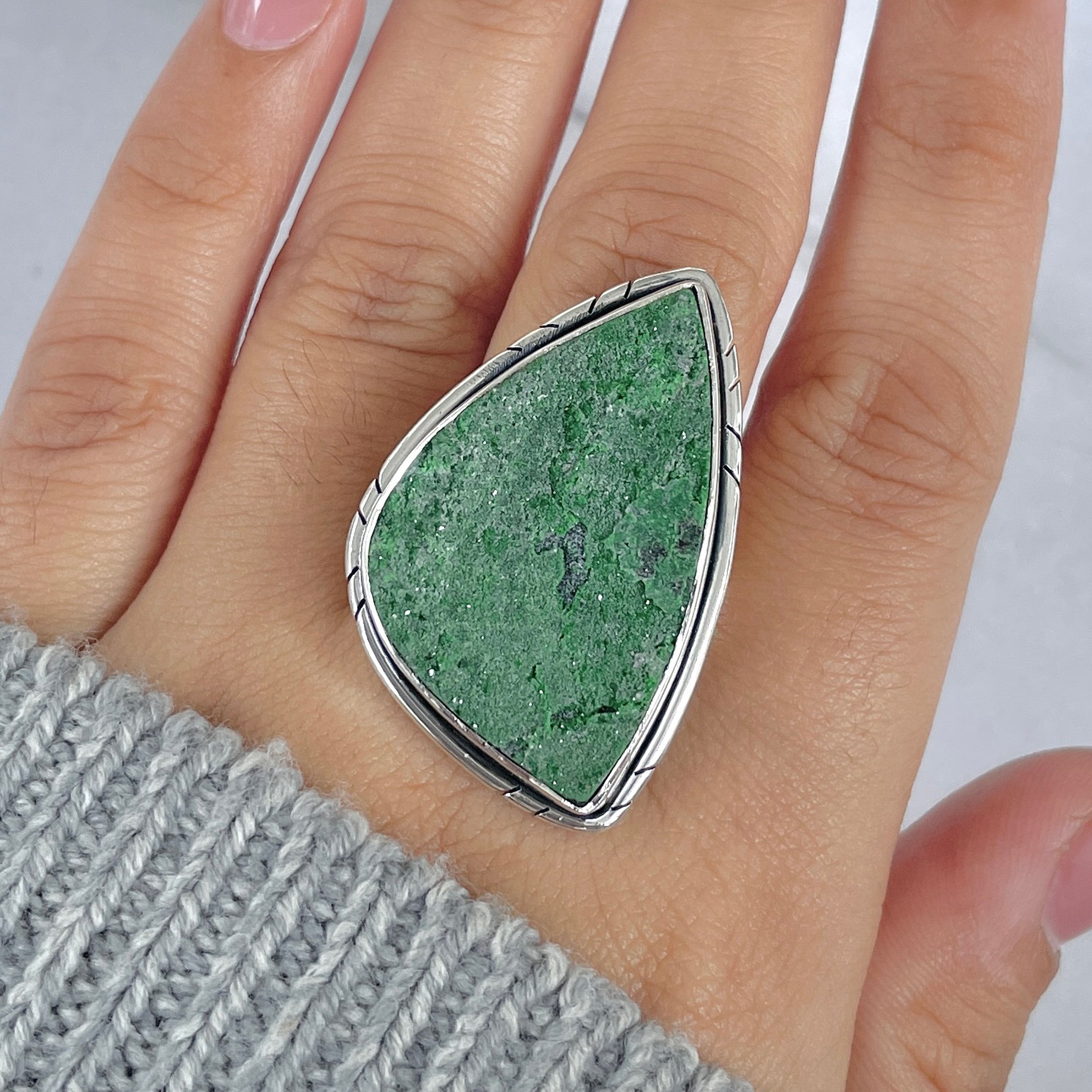 Uvarovite Ring-(UVR-R-116.)