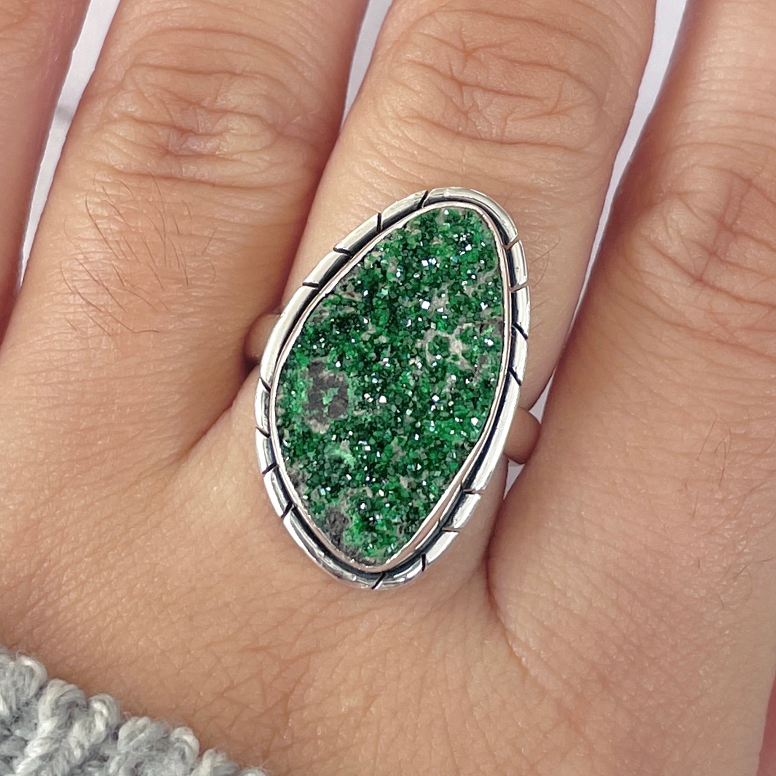 Uvarovite Ring-(UVR-R-123.)