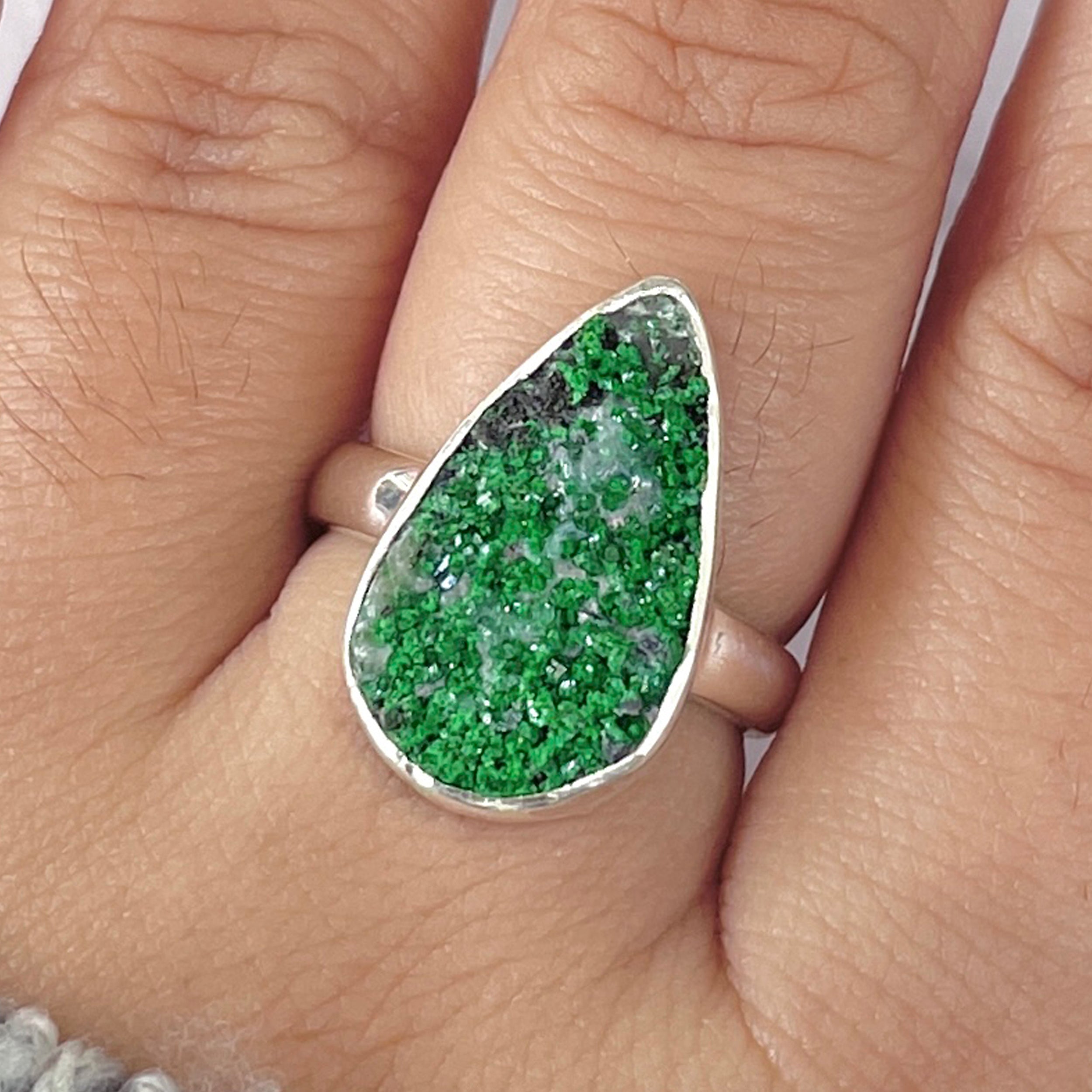 Uvarovite Ring-(UVR-R-127.)