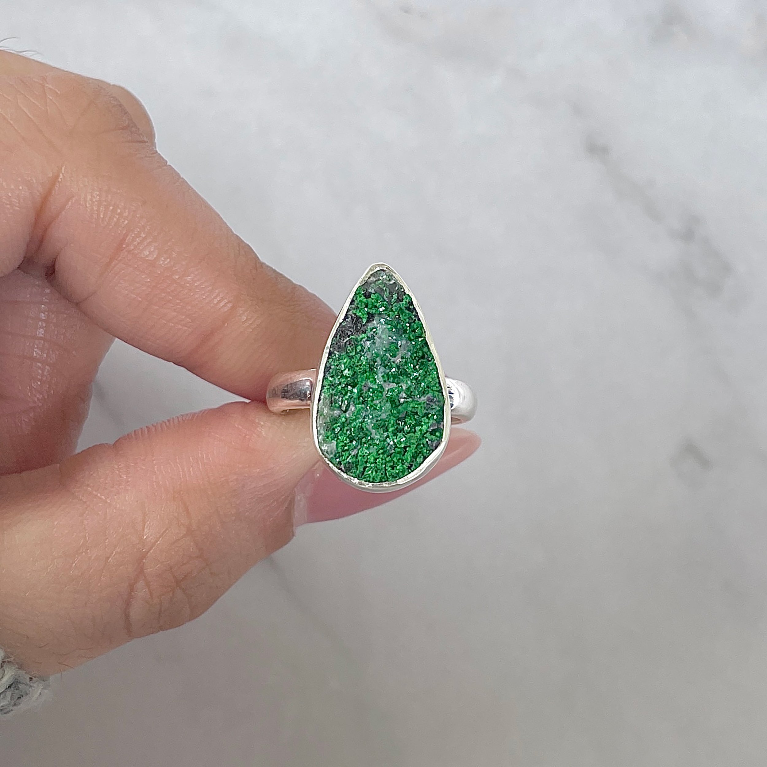 Uvarovite Ring-(UVR-R-127.)