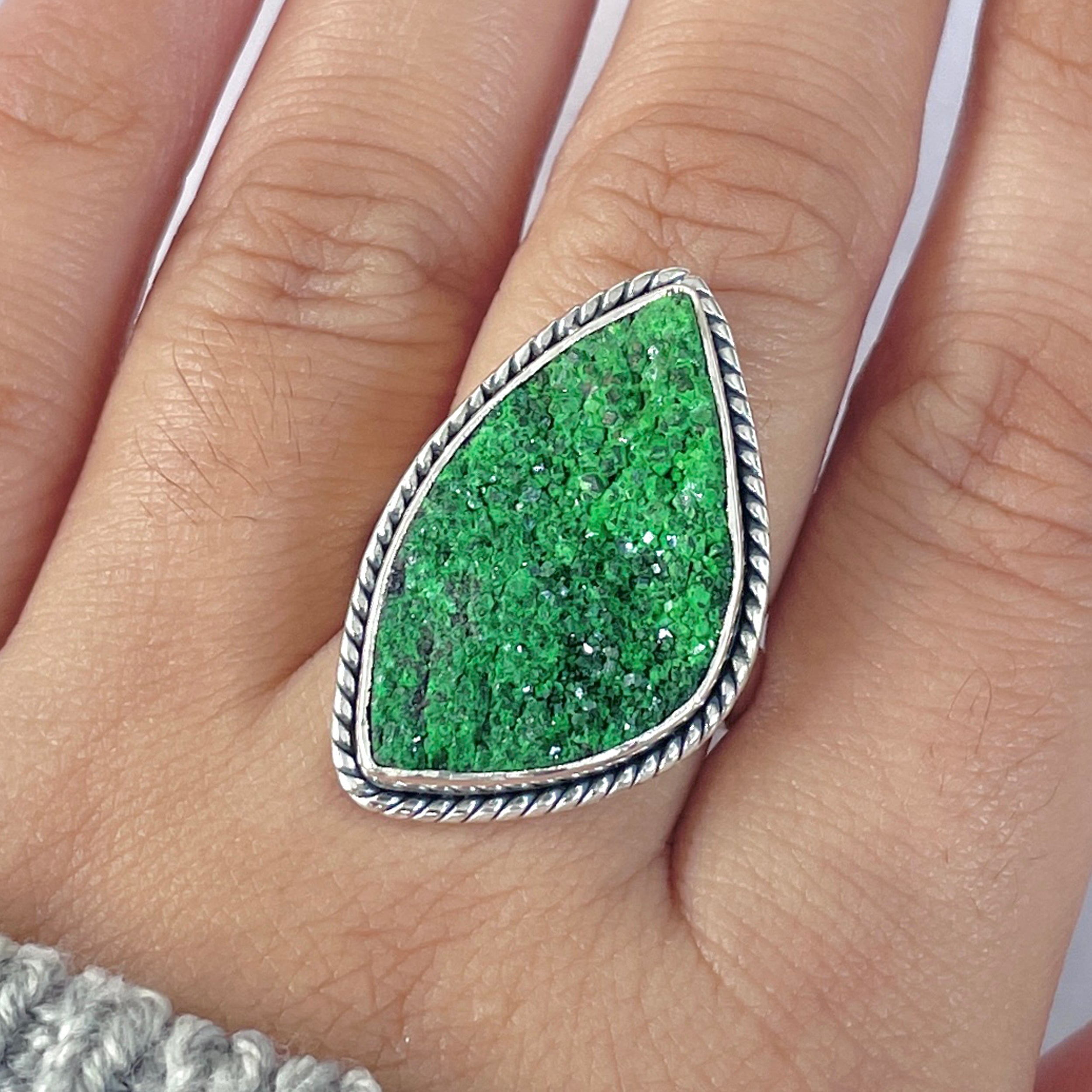 Uvarovite Ring-(UVR-R-129.)