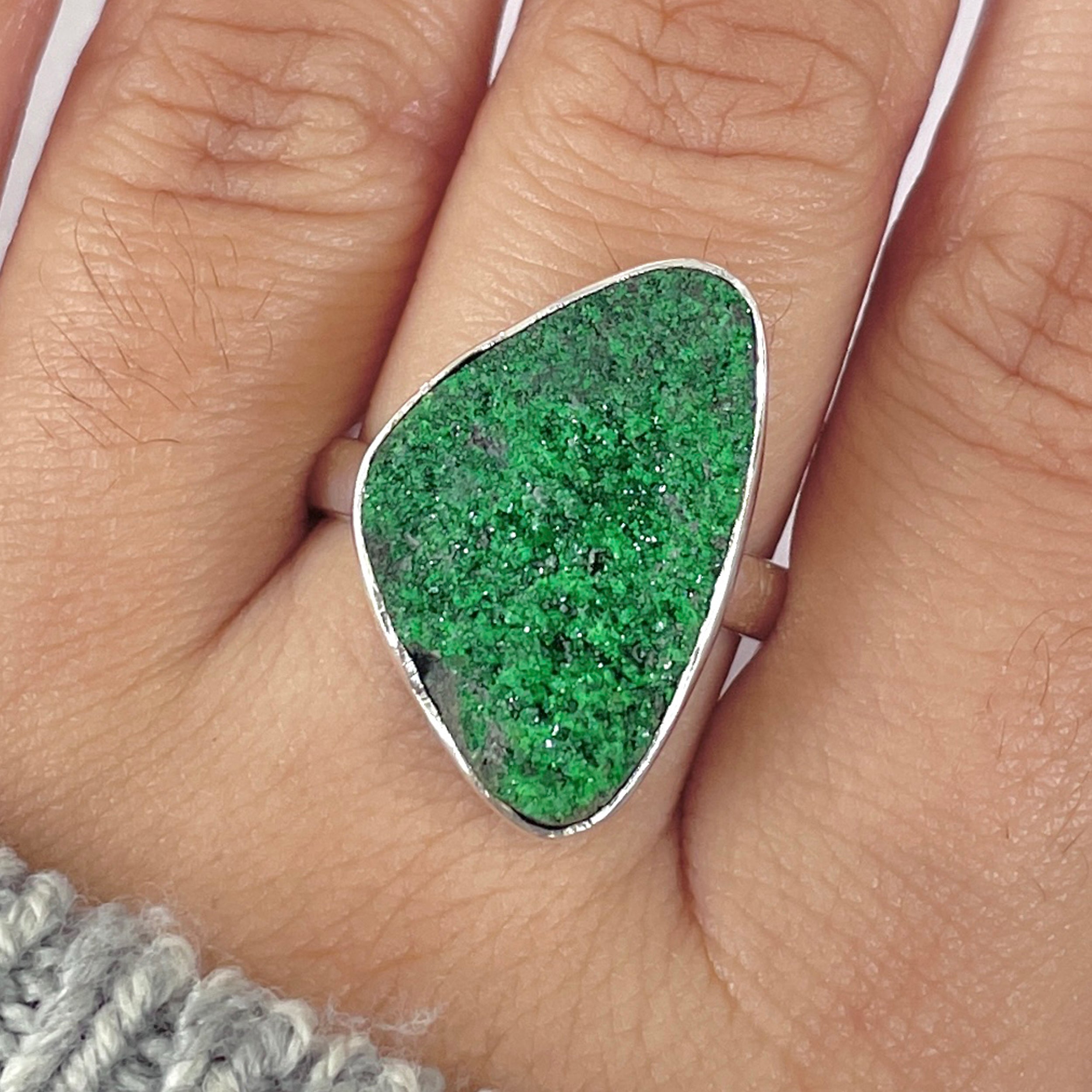 Uvarovite Ring-(UVR-R-131.)