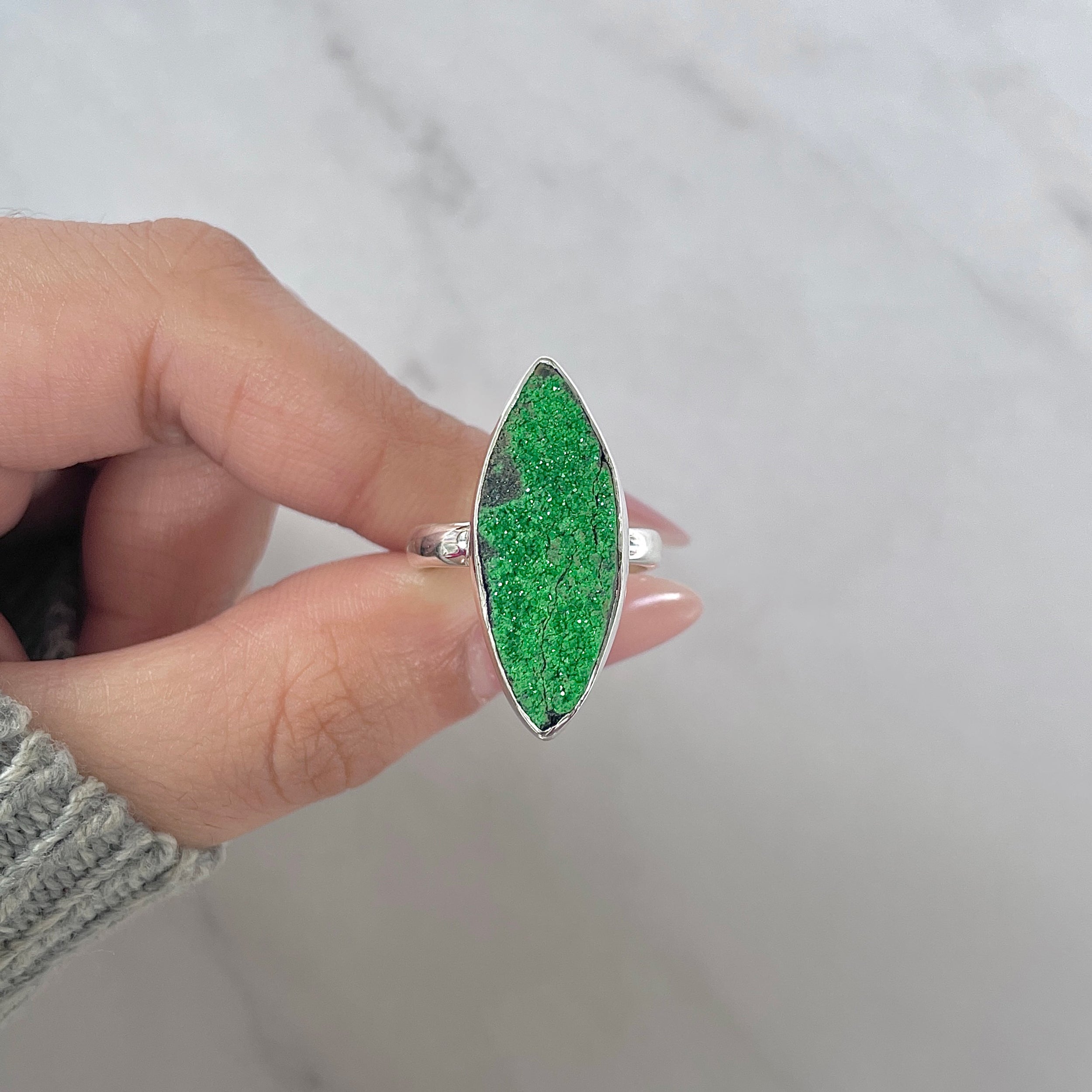 Uvarovite Adjustable Ring-(UVR-R-132.)