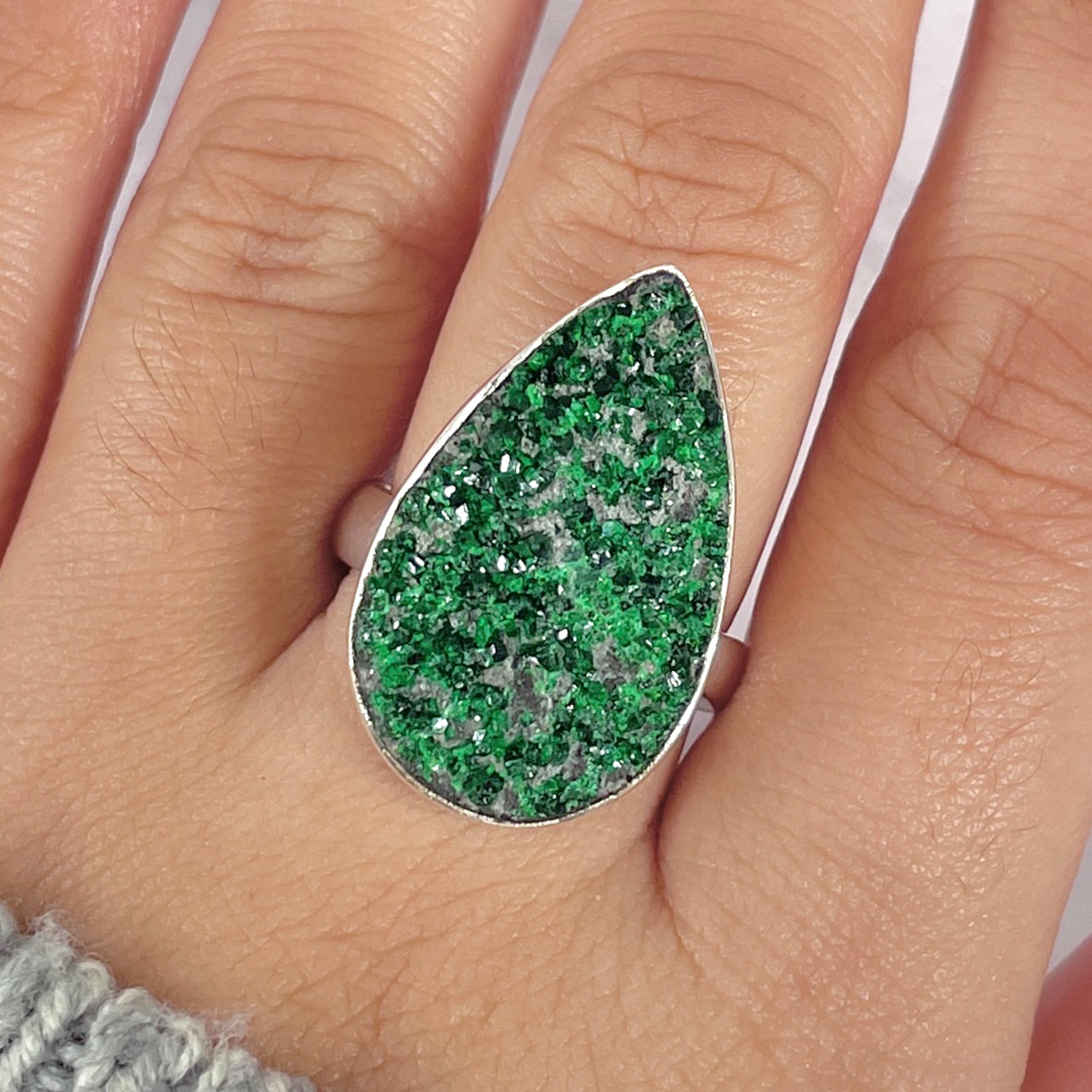 Uvarovite Adjustable Ring-(UVR-R-133.)