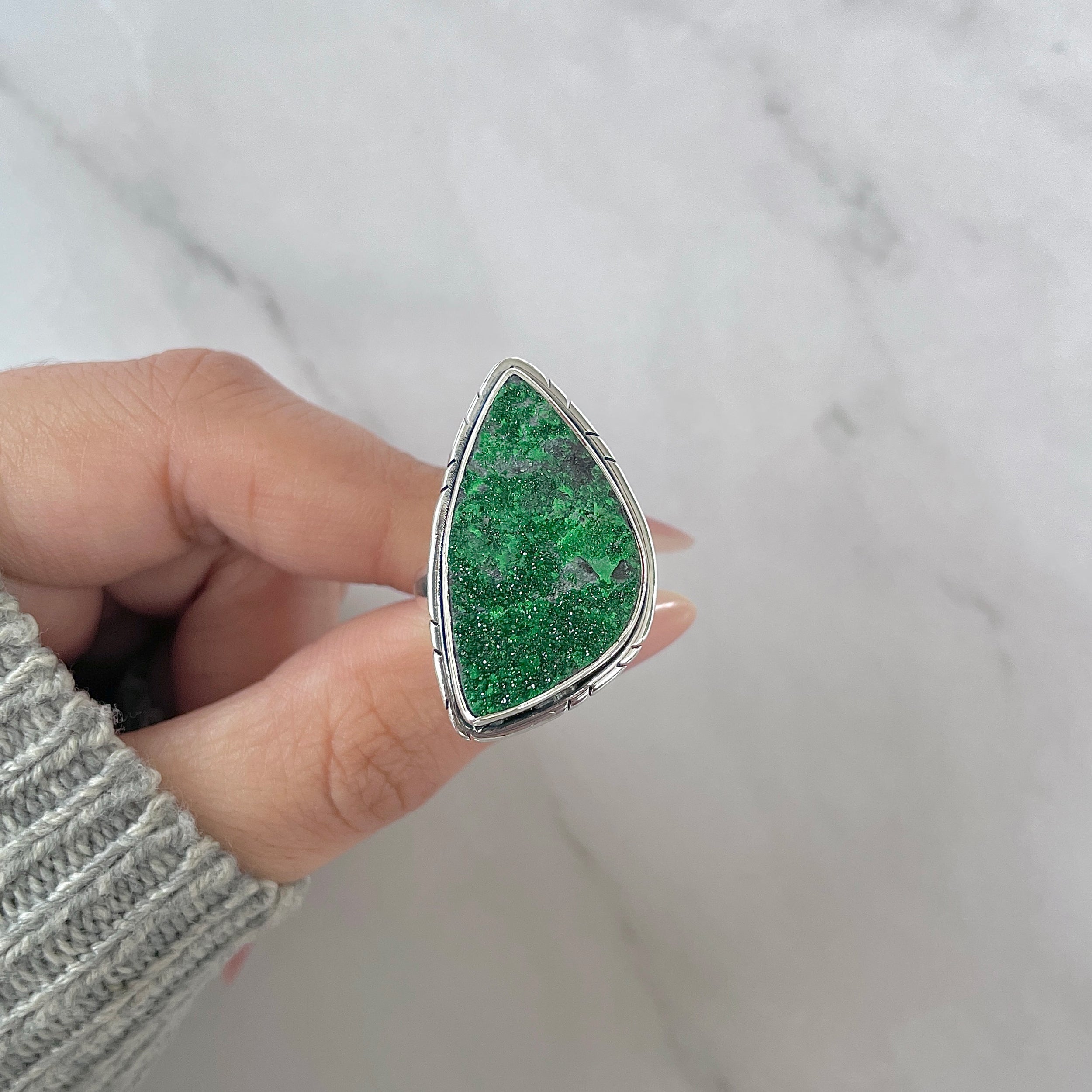 Uvarovite Ring Size 8-(UVR-R-138.)
