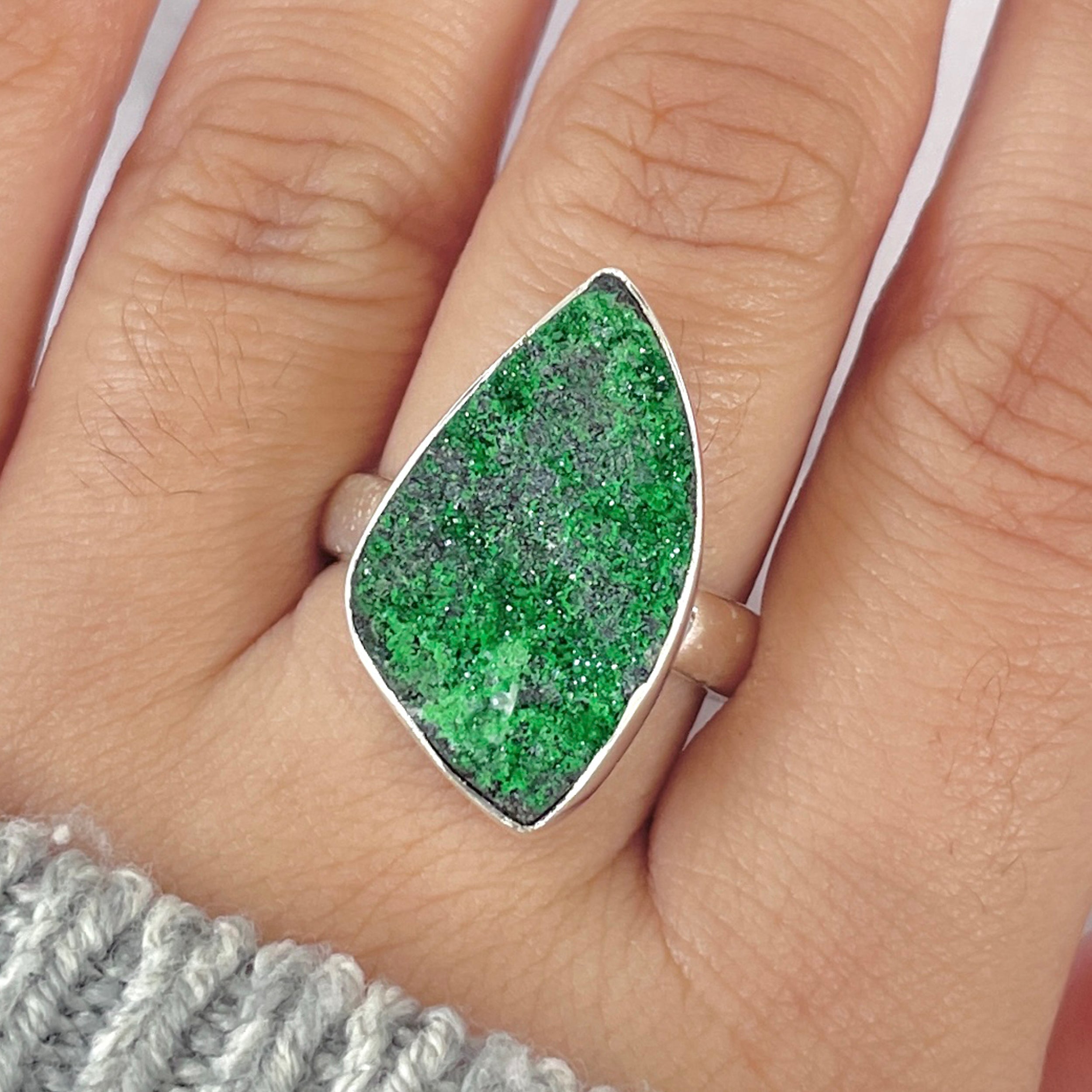 Uvarovite Ring-(UVR-R-142.)