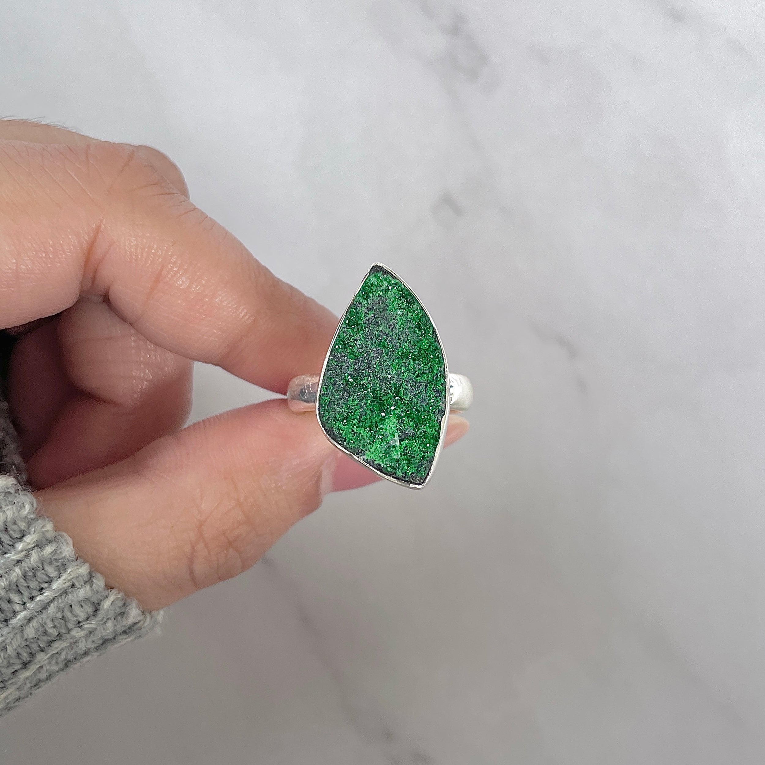 Uvarovite Ring-(UVR-R-142.)