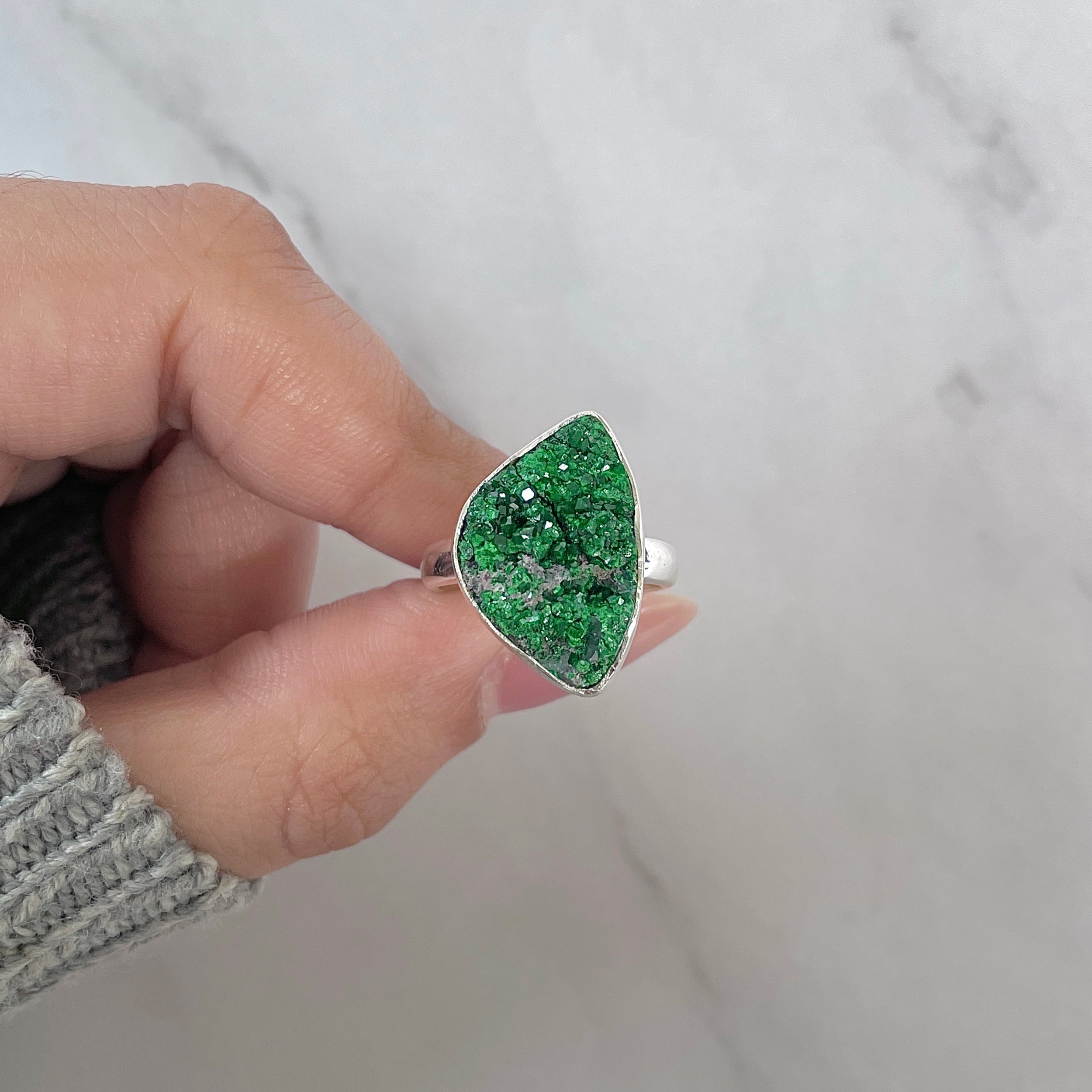 Uvarovite Ring-(UVR-R-147.)