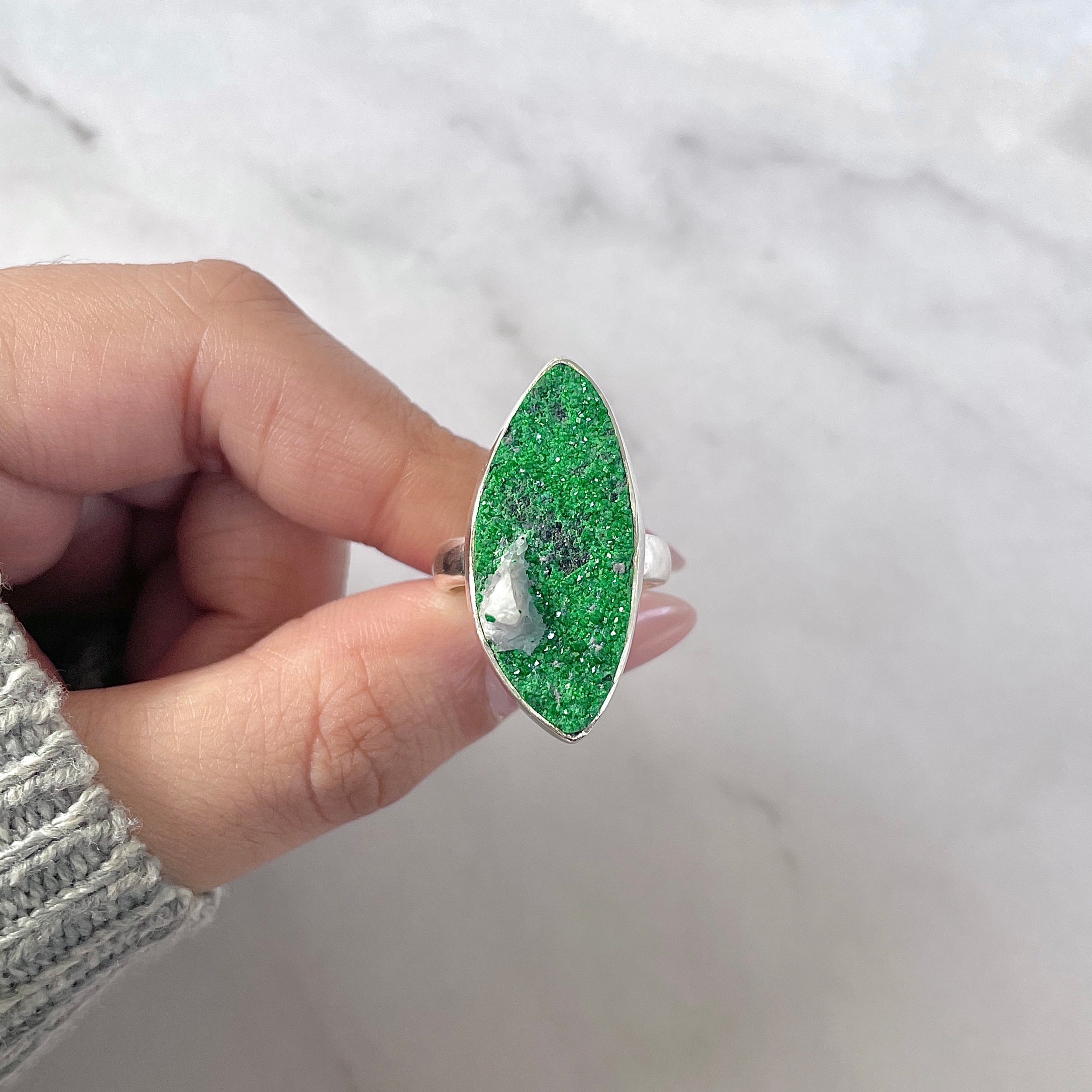 Uvarovite Ring Size 7-(UVR-R-166.)