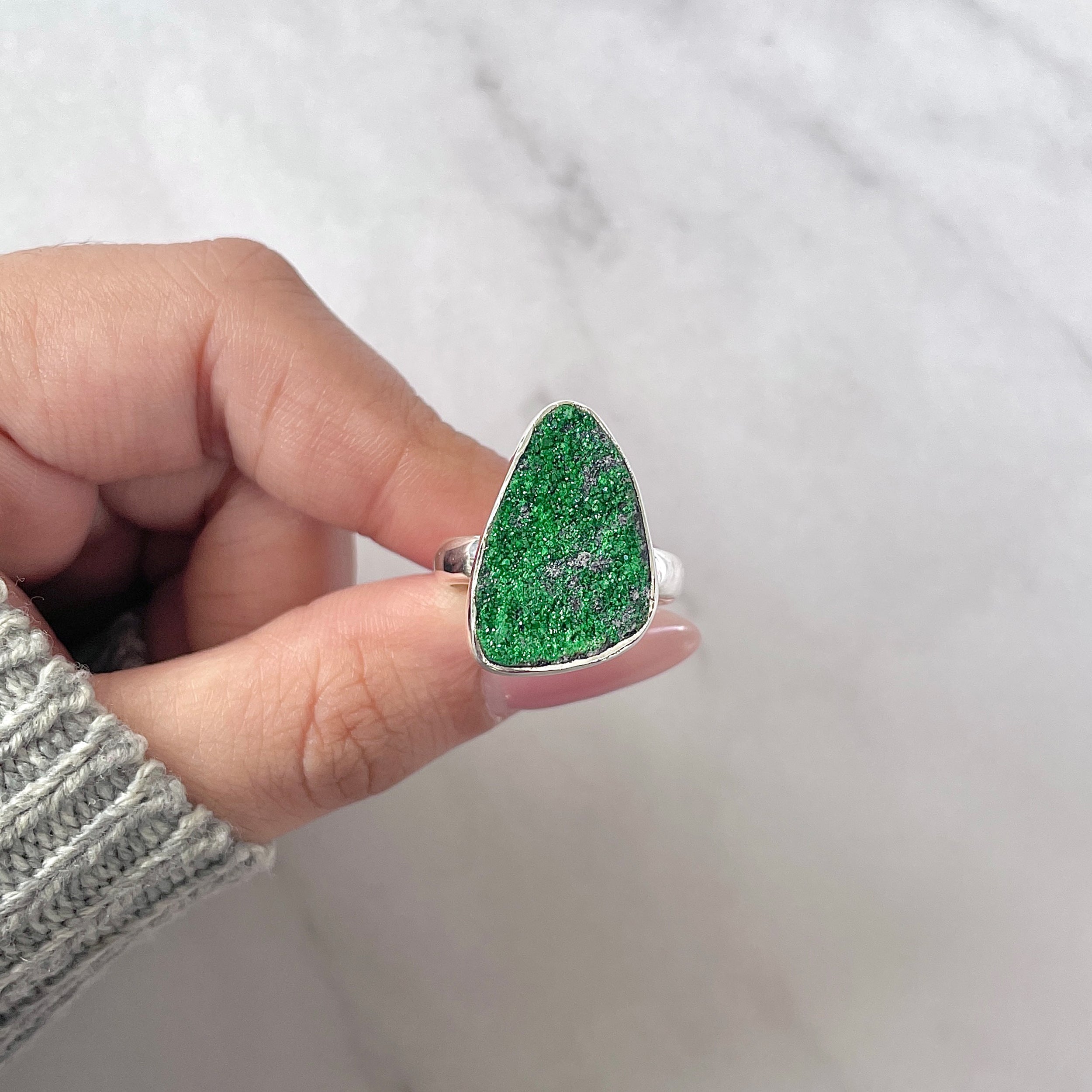 Uvarovite Ring Size 8-(UVR-R-177.)