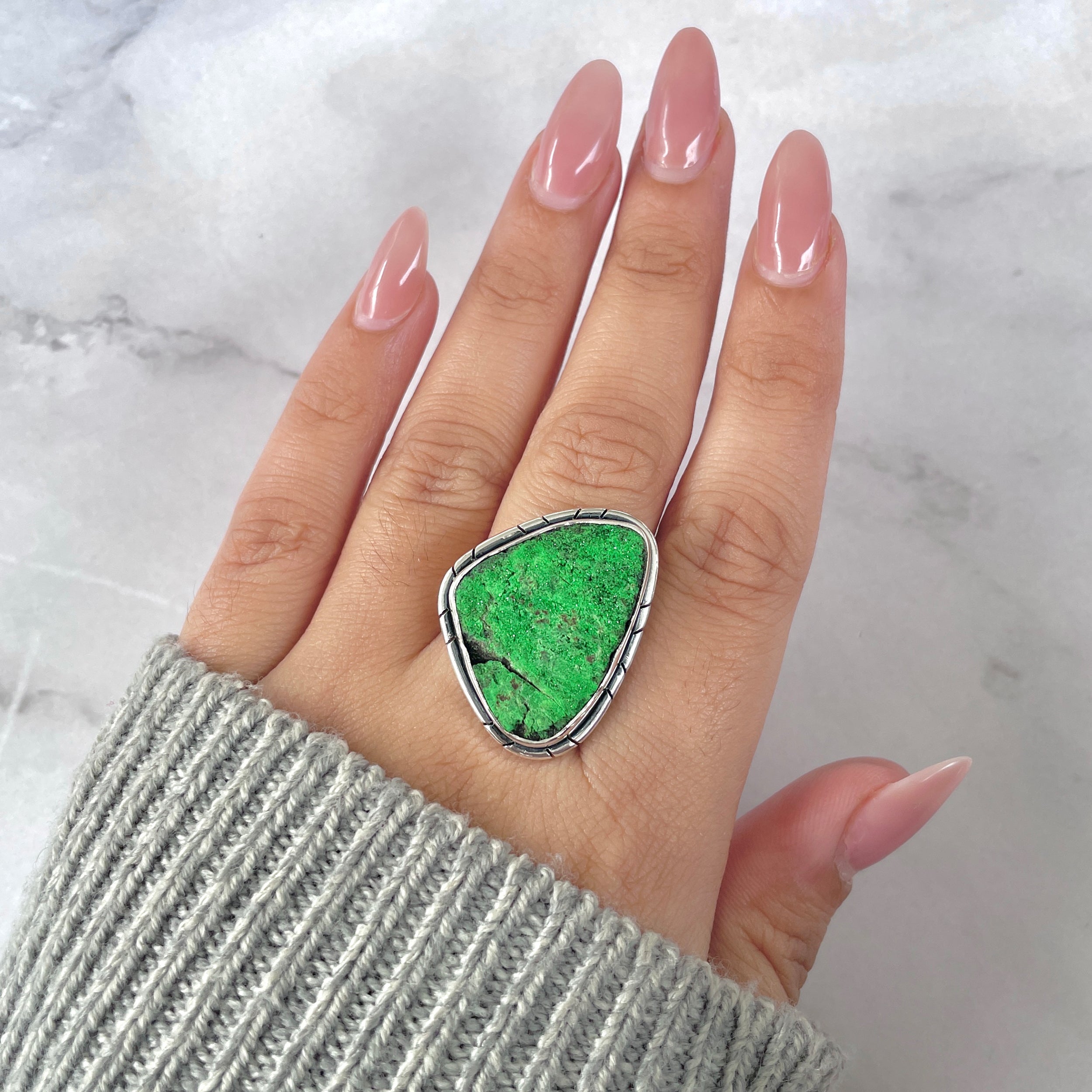 Uvarovite Adjustable Ring-(UVR-R-197.)