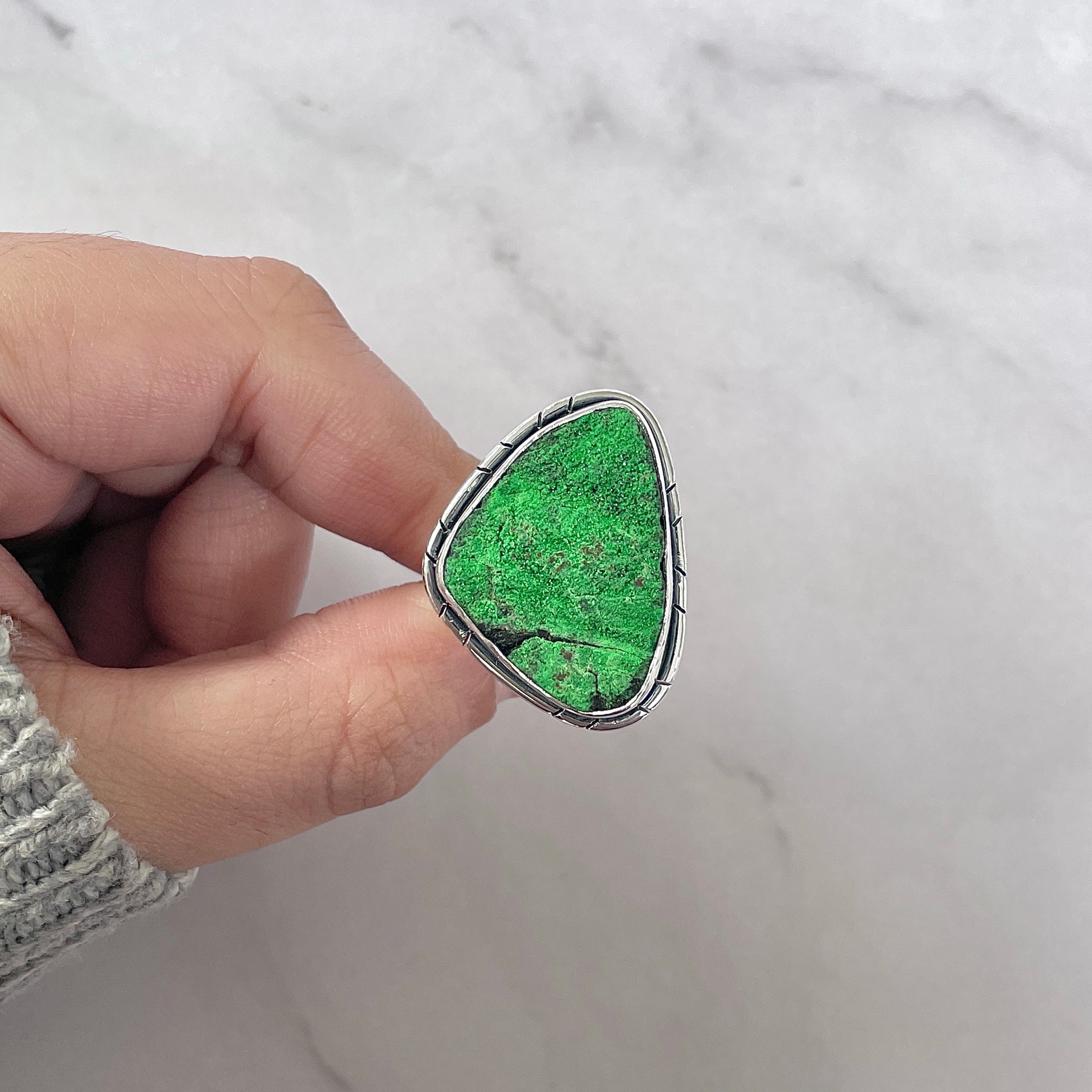 Uvarovite Adjustable Ring-(UVR-R-197.)
