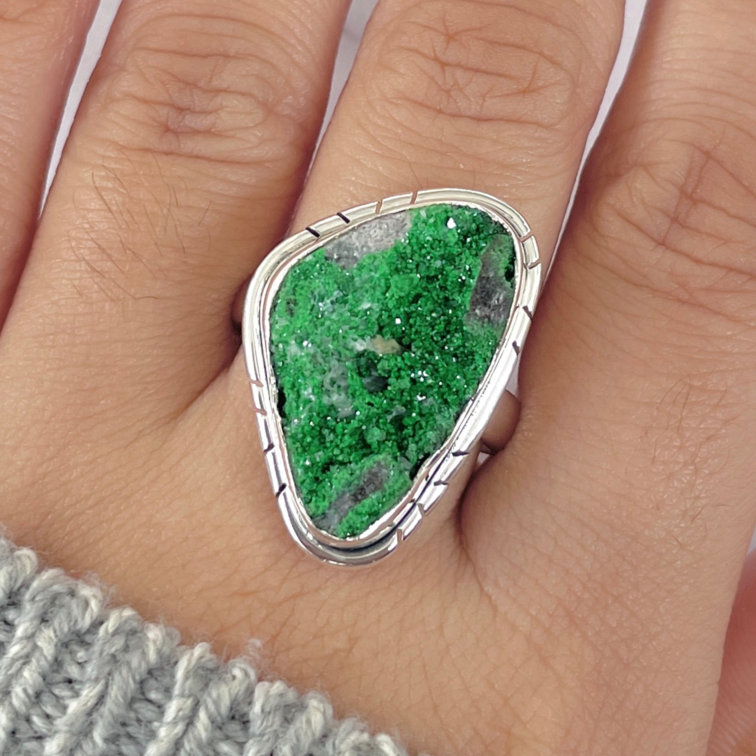 Uvarovite Ring-(UVR-R-207.)