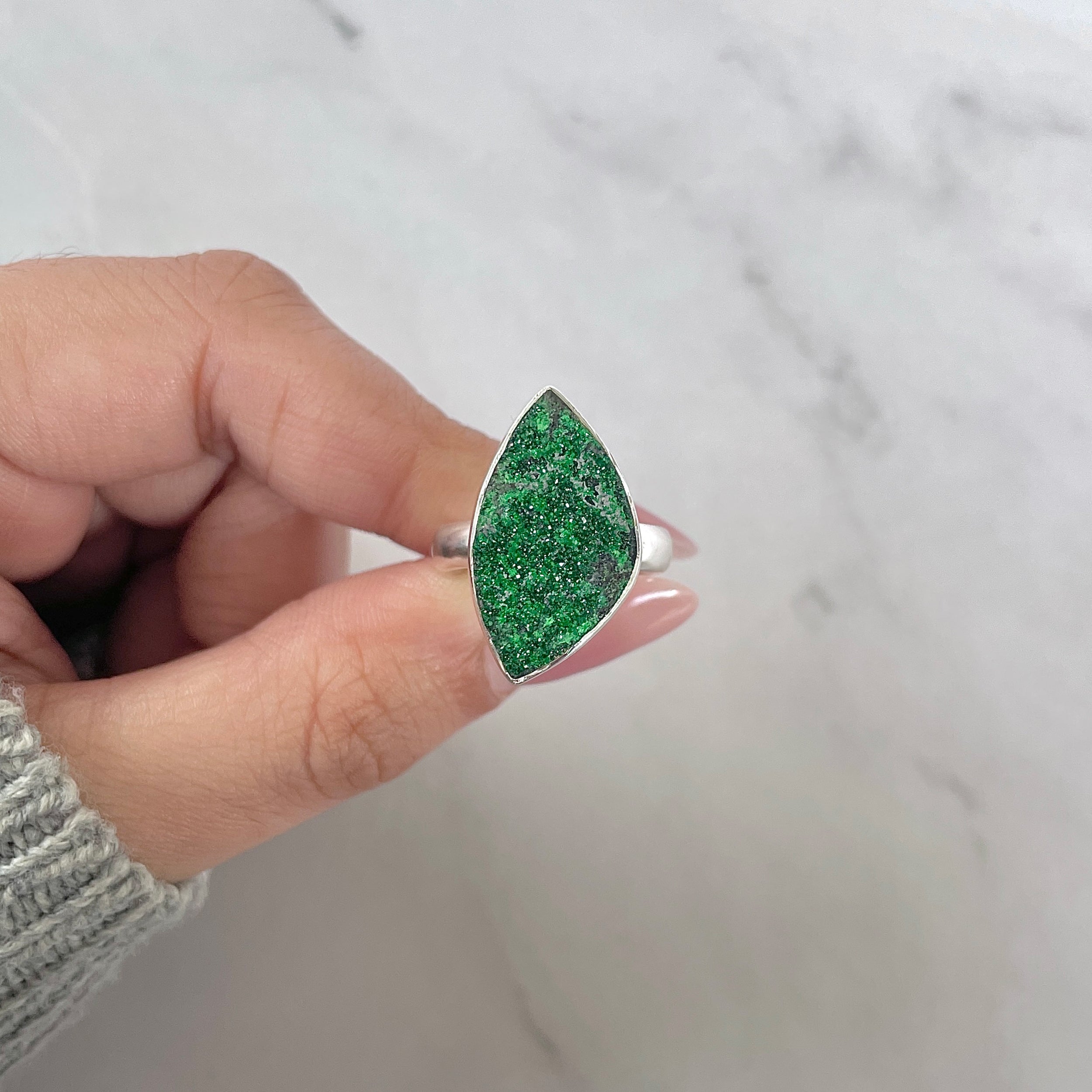 Uvarovite Ring Size 7-(UVR-R-218.)