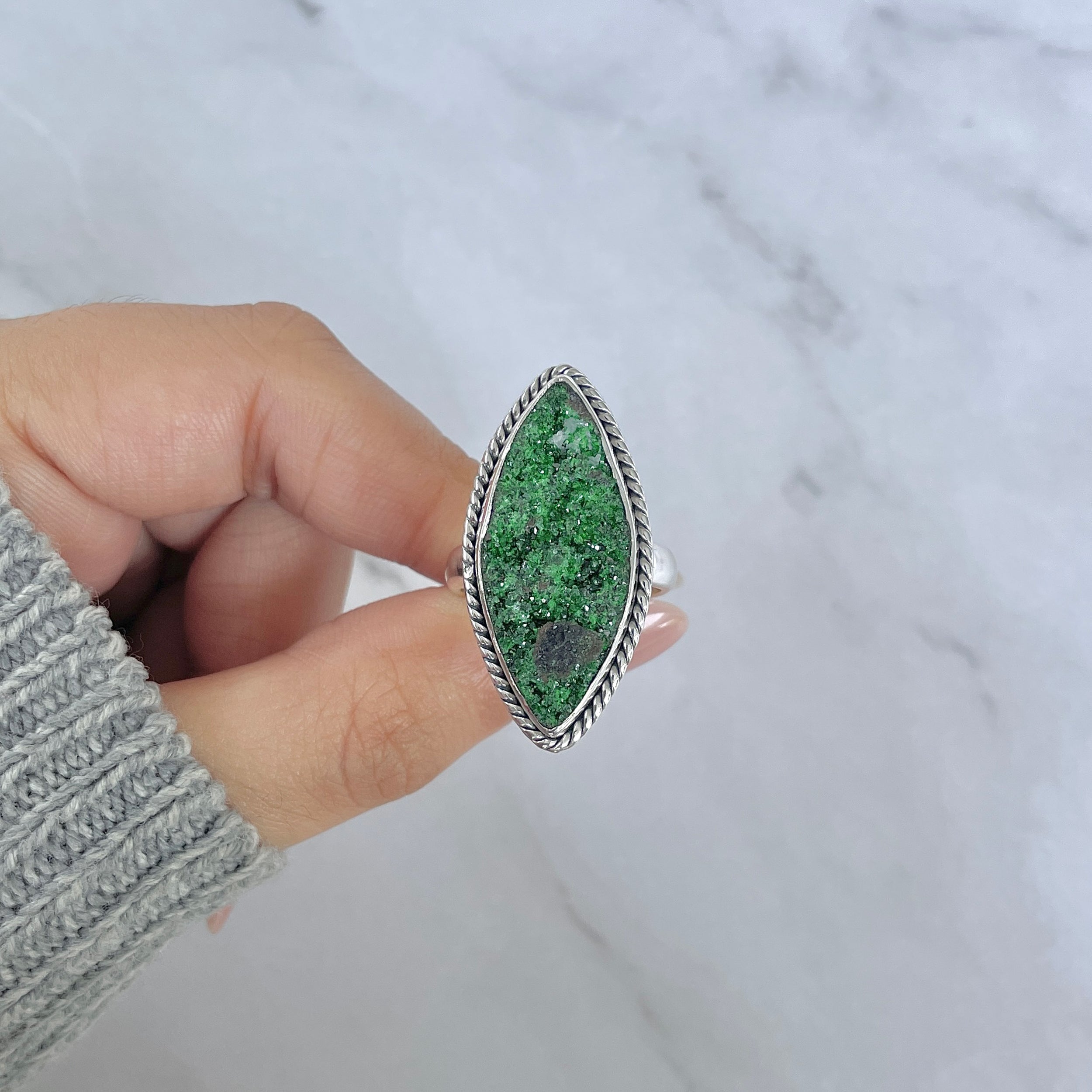 Uvarovite Ring-(UVR-R-90.)