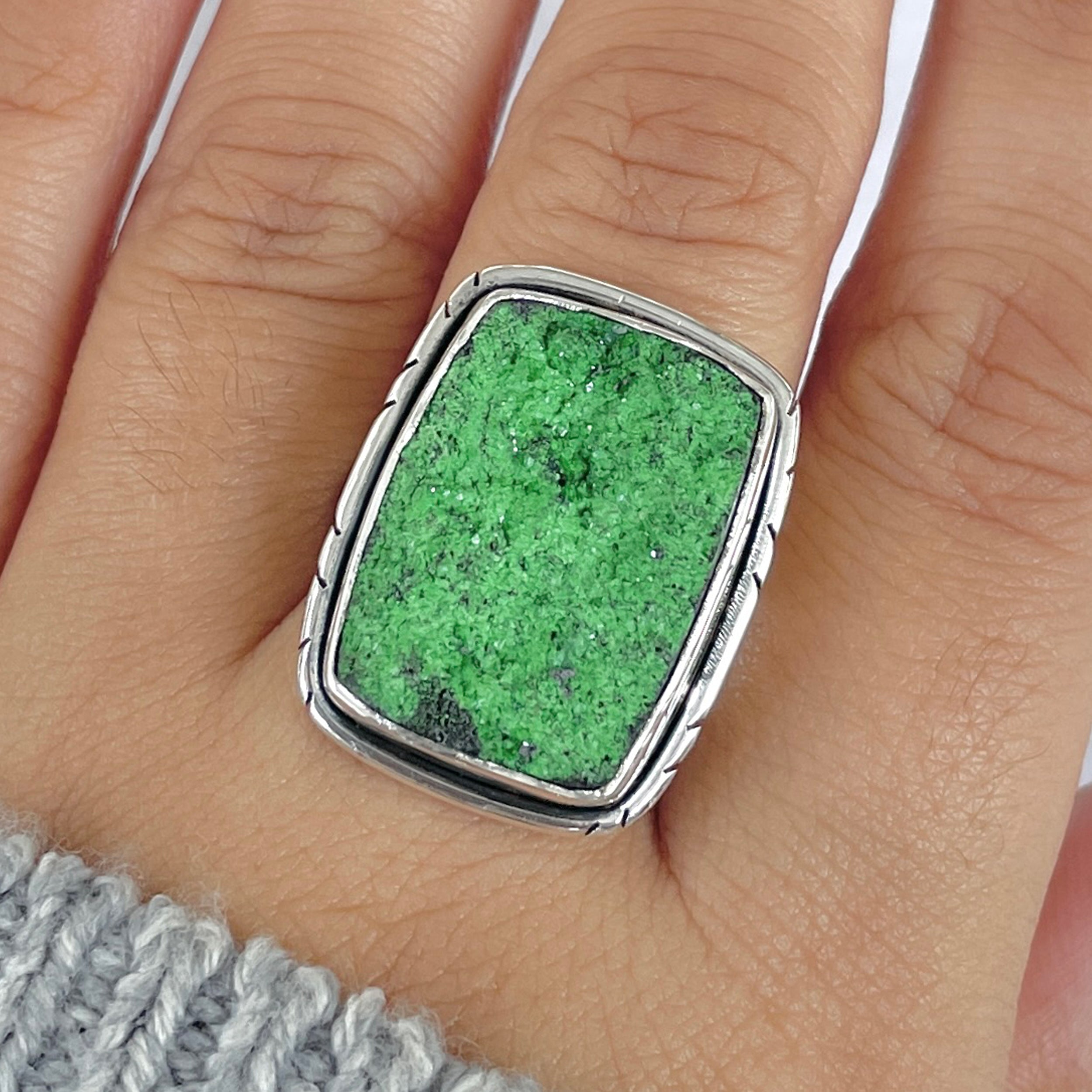 Uvarovite Ring-(UVR-R-91.)