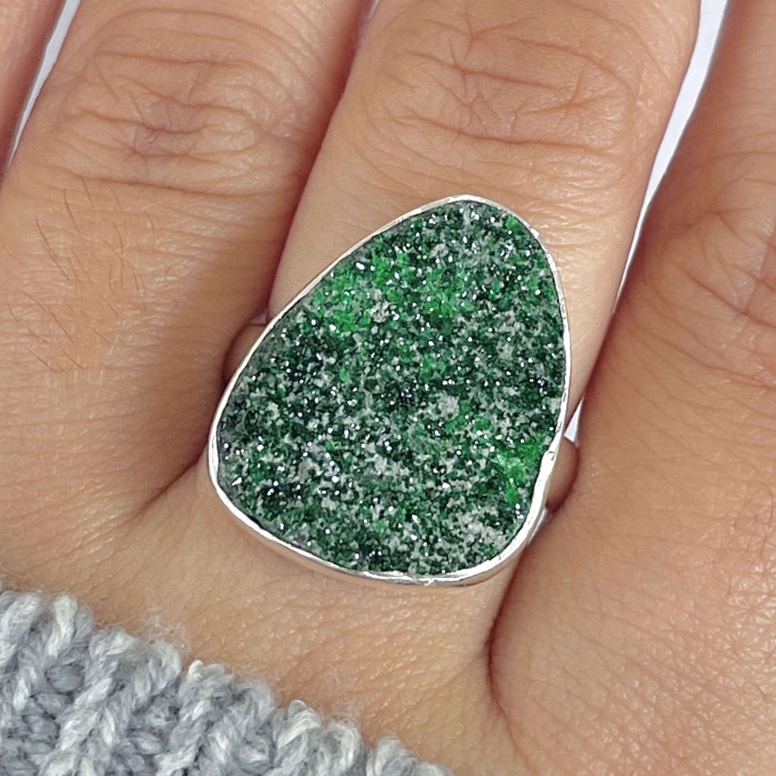 Uvarovite Ring-(UVR-R-98.)